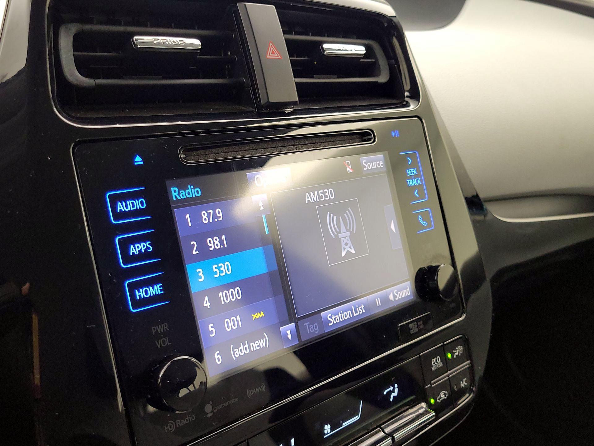 Thumbnail: 2017 Toyota Prius - 13