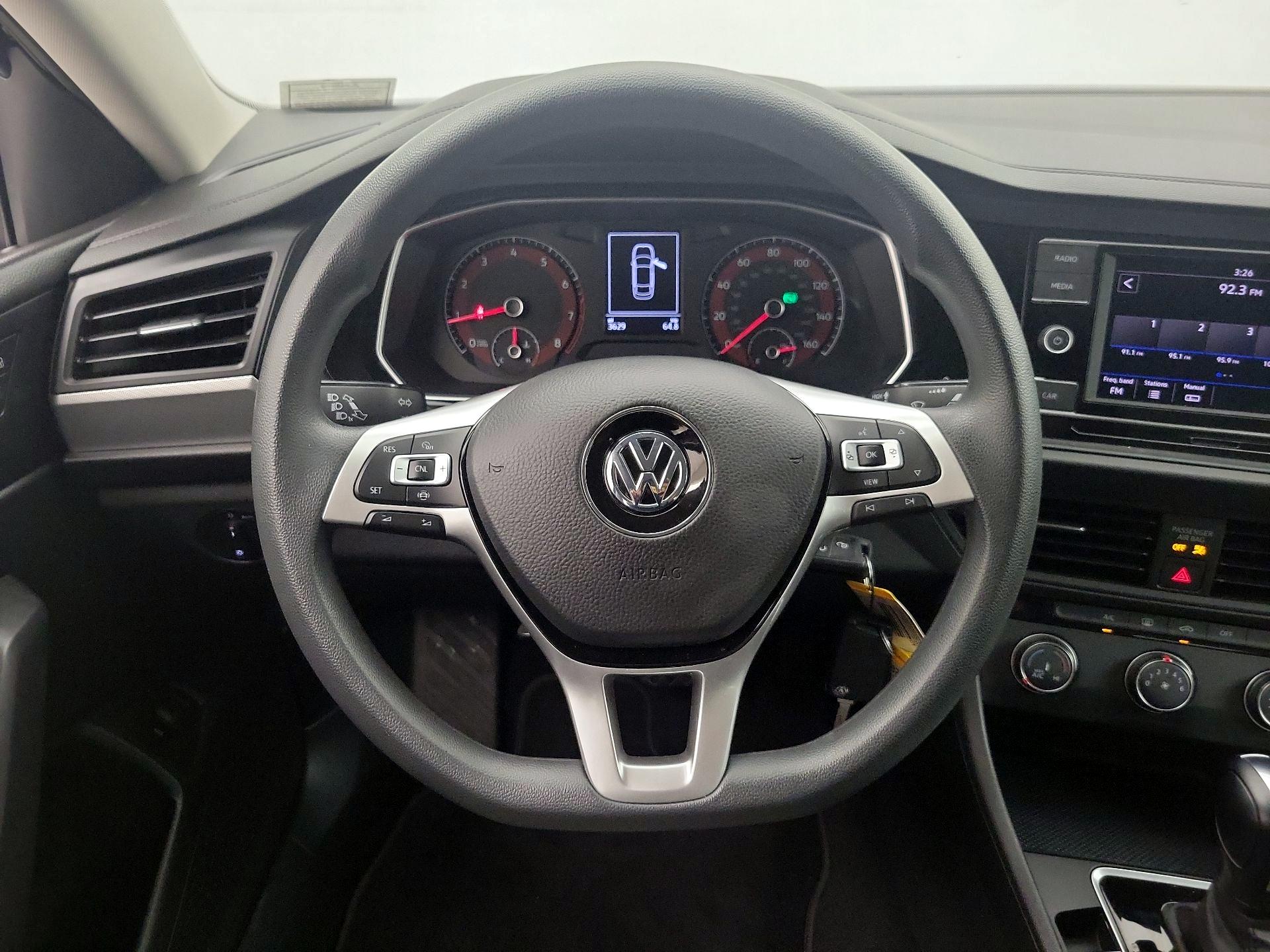Thumbnail: 2019 Volkswagen Jetta - 10