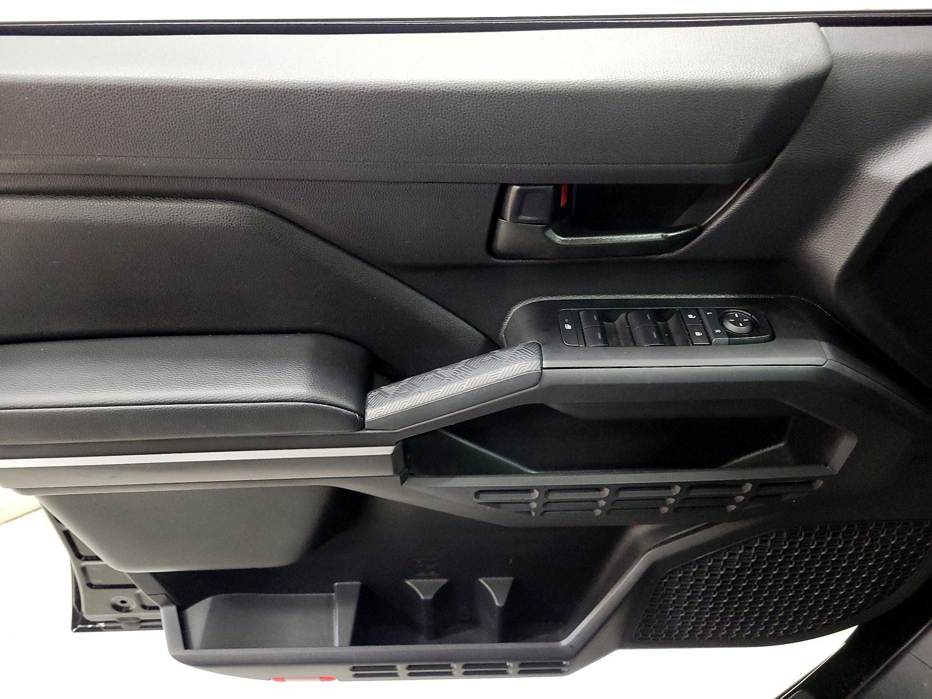 Thumbnail: 2025 Toyota Tacoma - 12