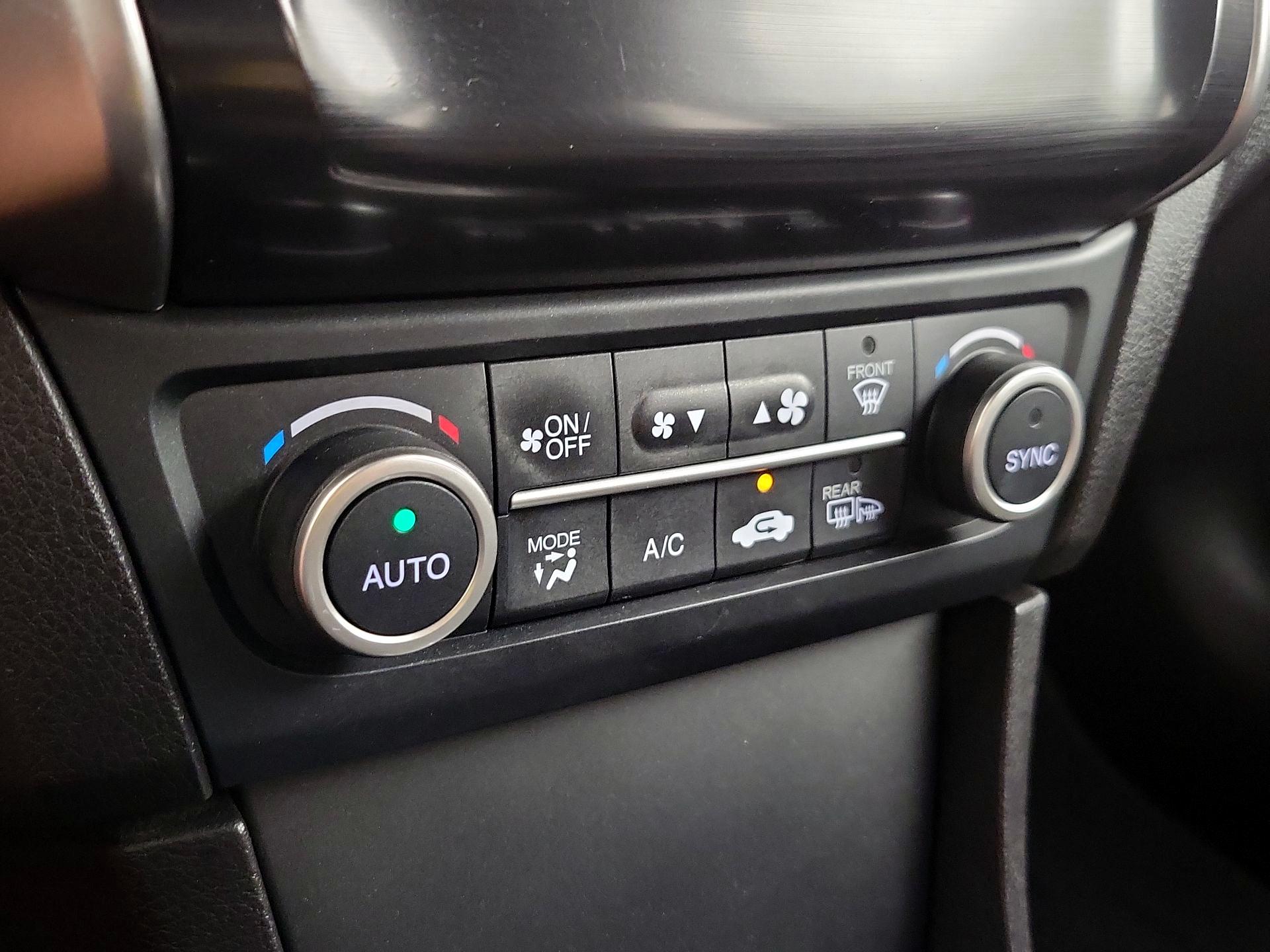 Thumbnail: 2017 Acura ILX - 15