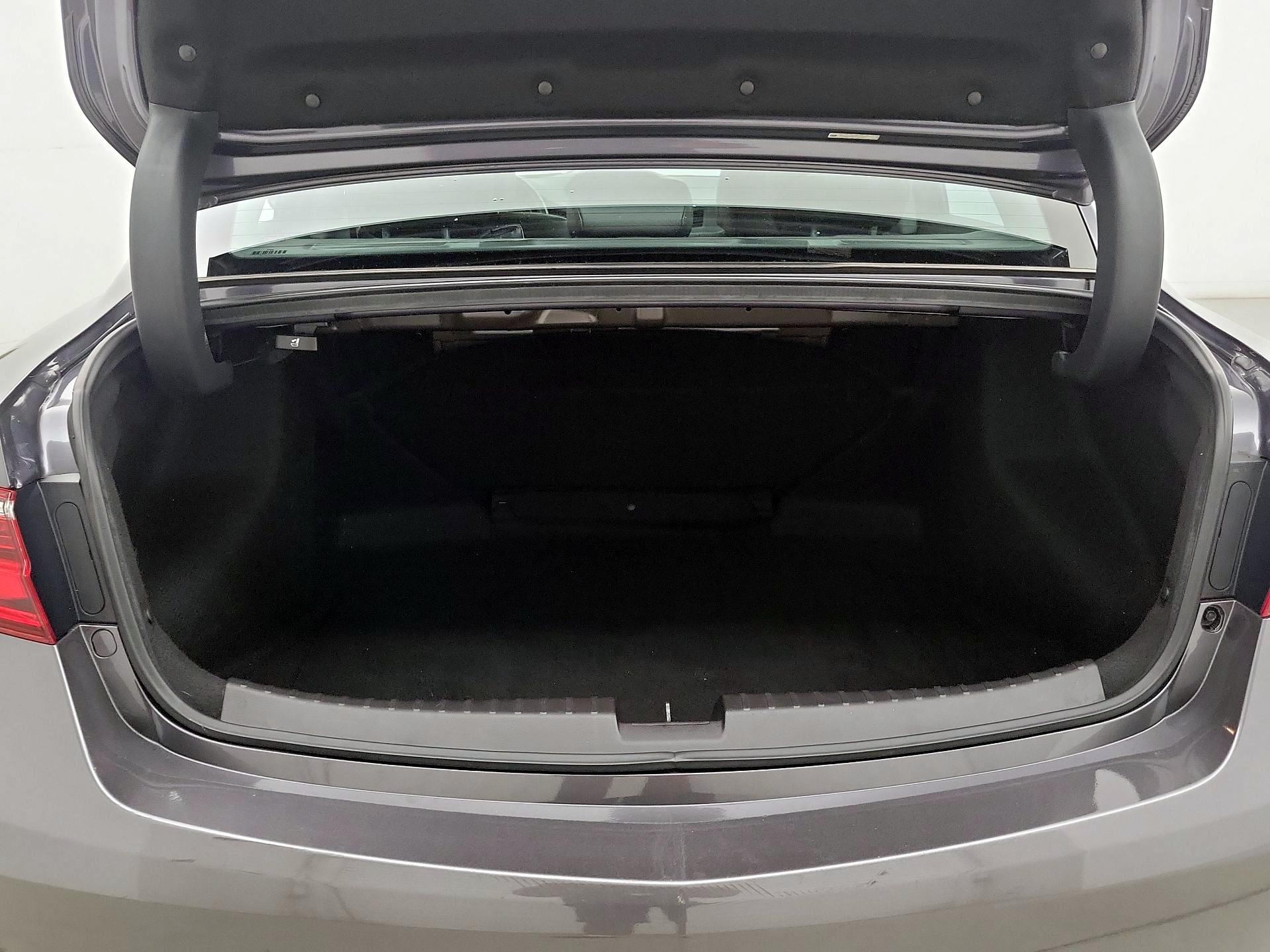 Thumbnail: 2017 Acura ILX - 19