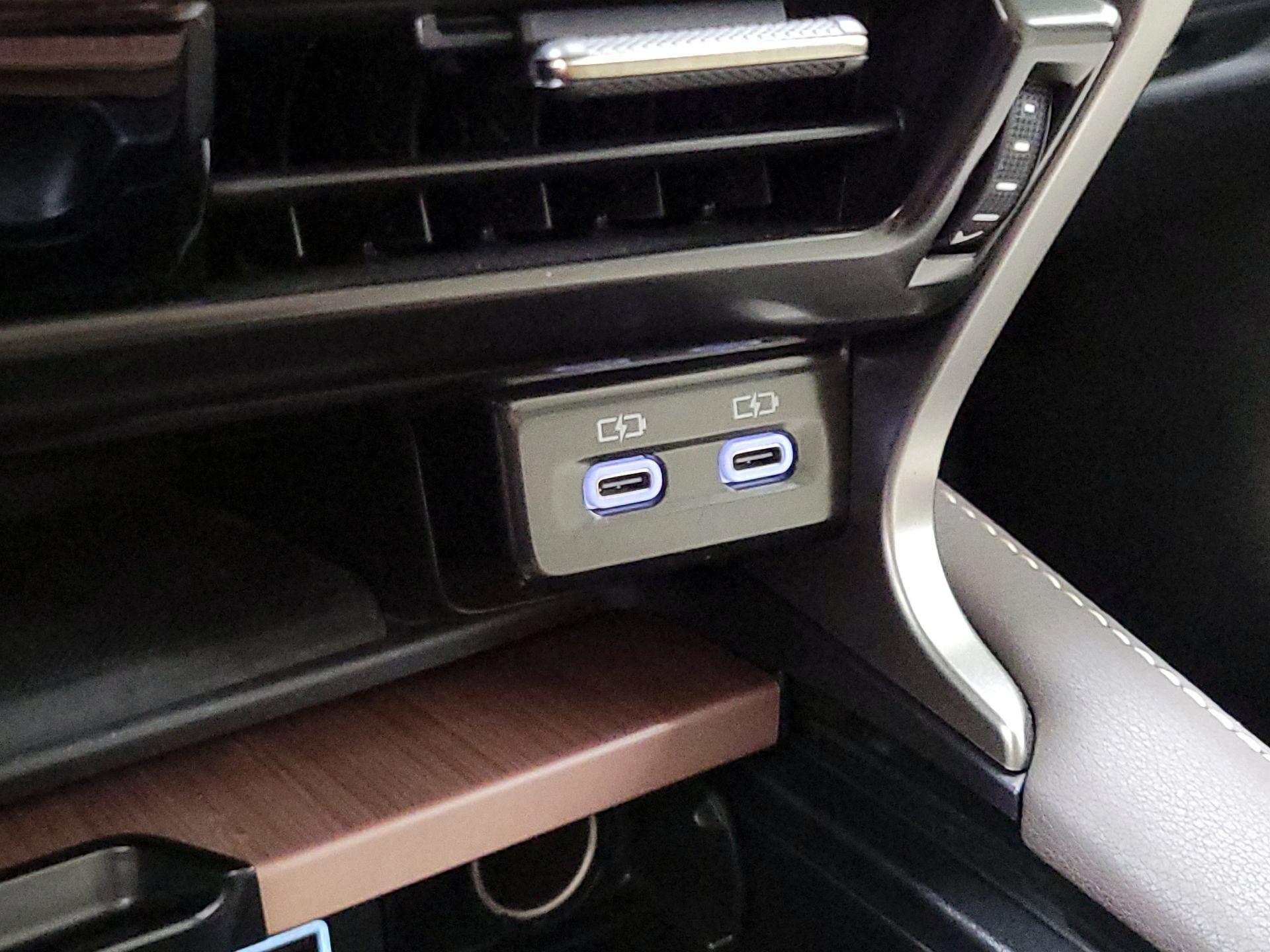 Thumbnail: 2024 Lexus RX - 18