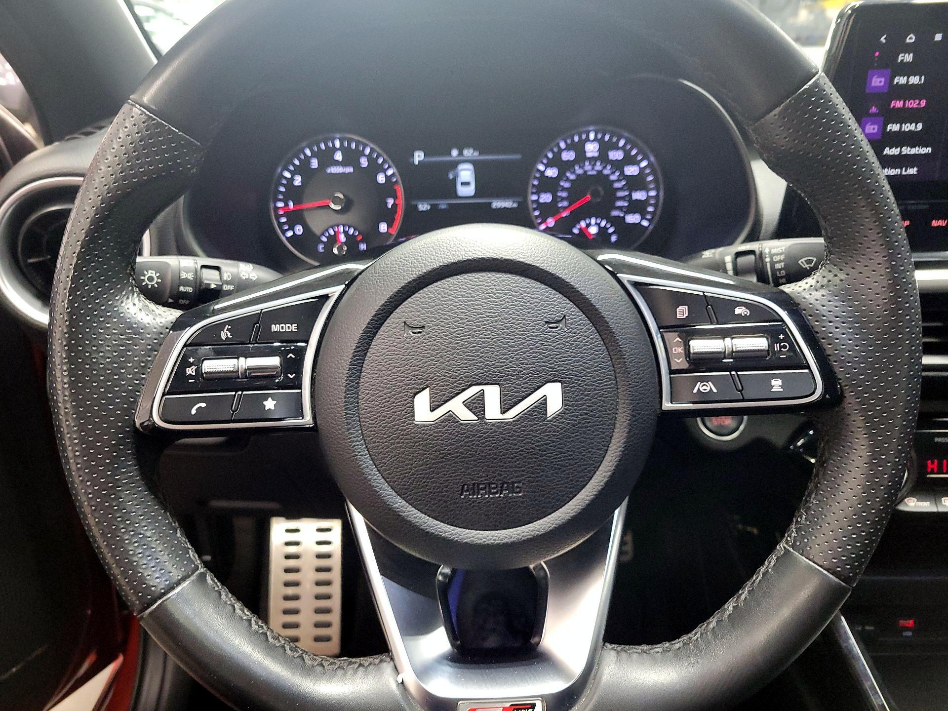 Thumbnail: 2023 Kia Forte - 10