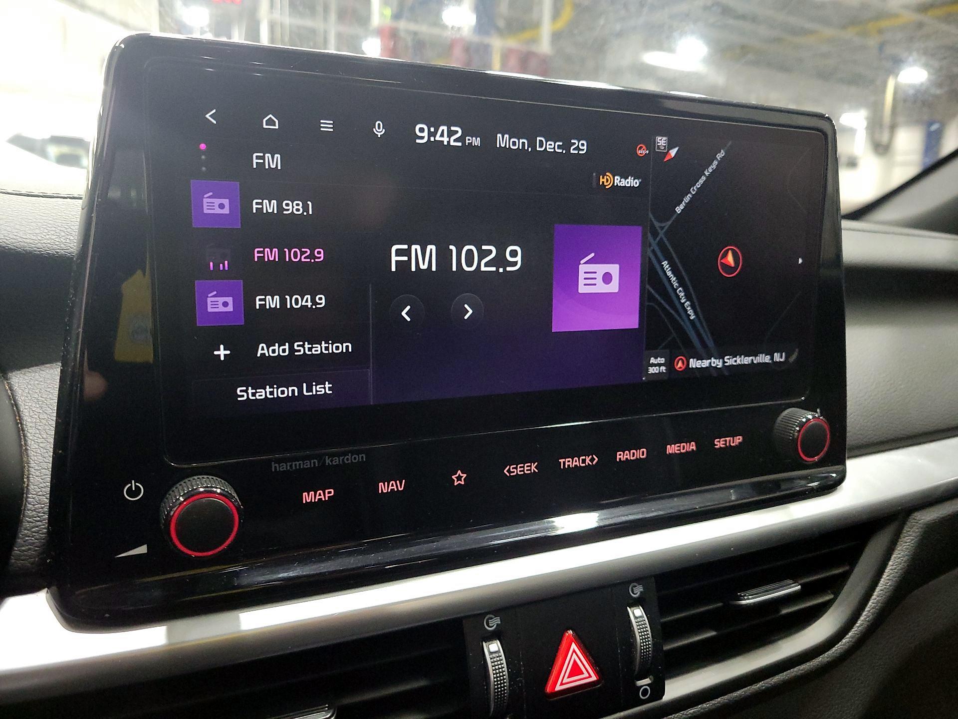 Thumbnail: 2023 Kia Forte - 16