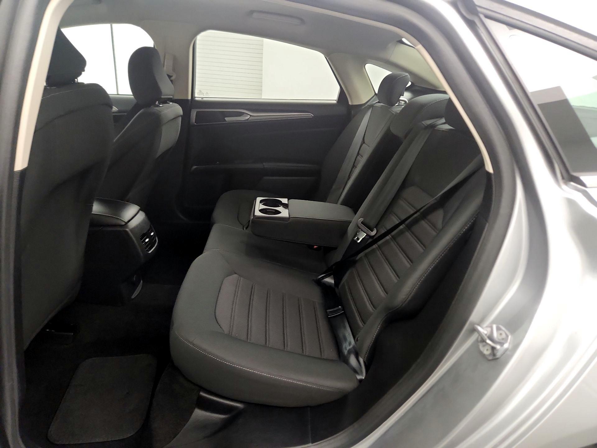 Thumbnail: 2020 Ford Fusion - 18