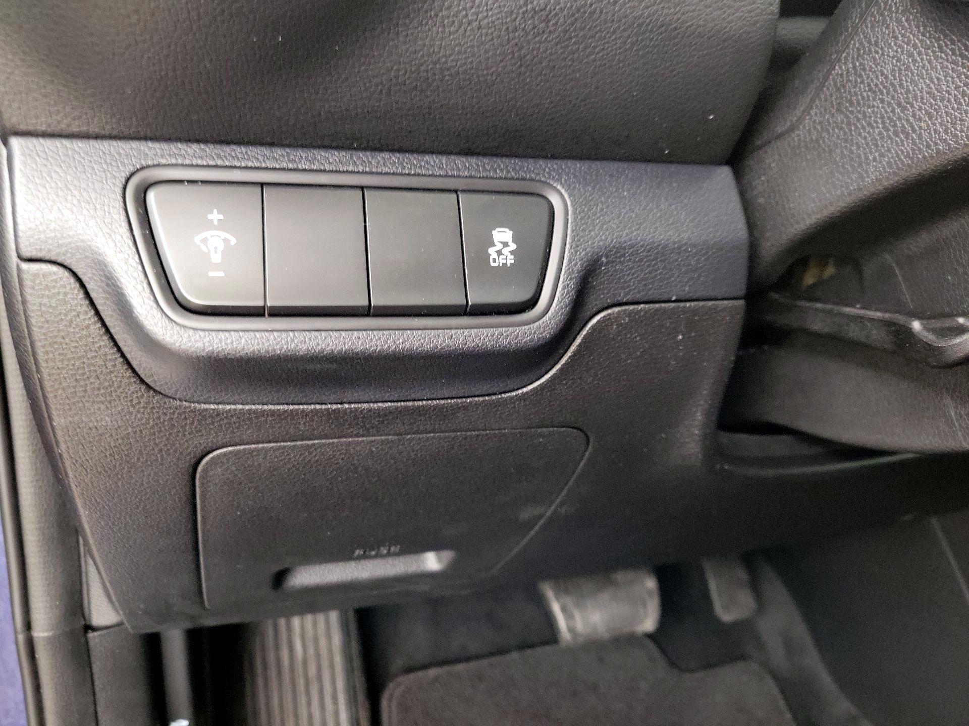 Thumbnail: 2023 Kia Forte - 13