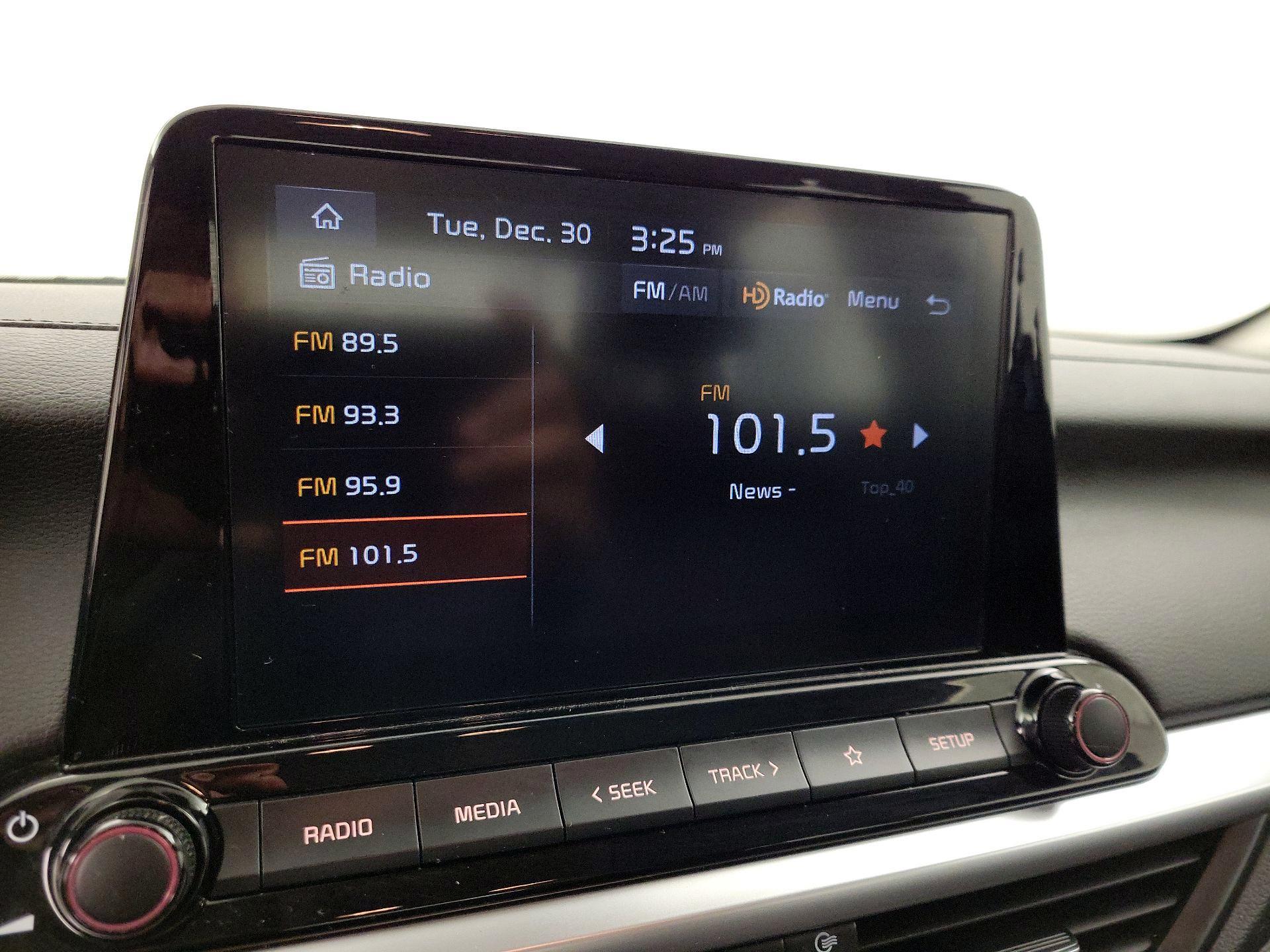 Thumbnail: 2023 Kia Forte - 15