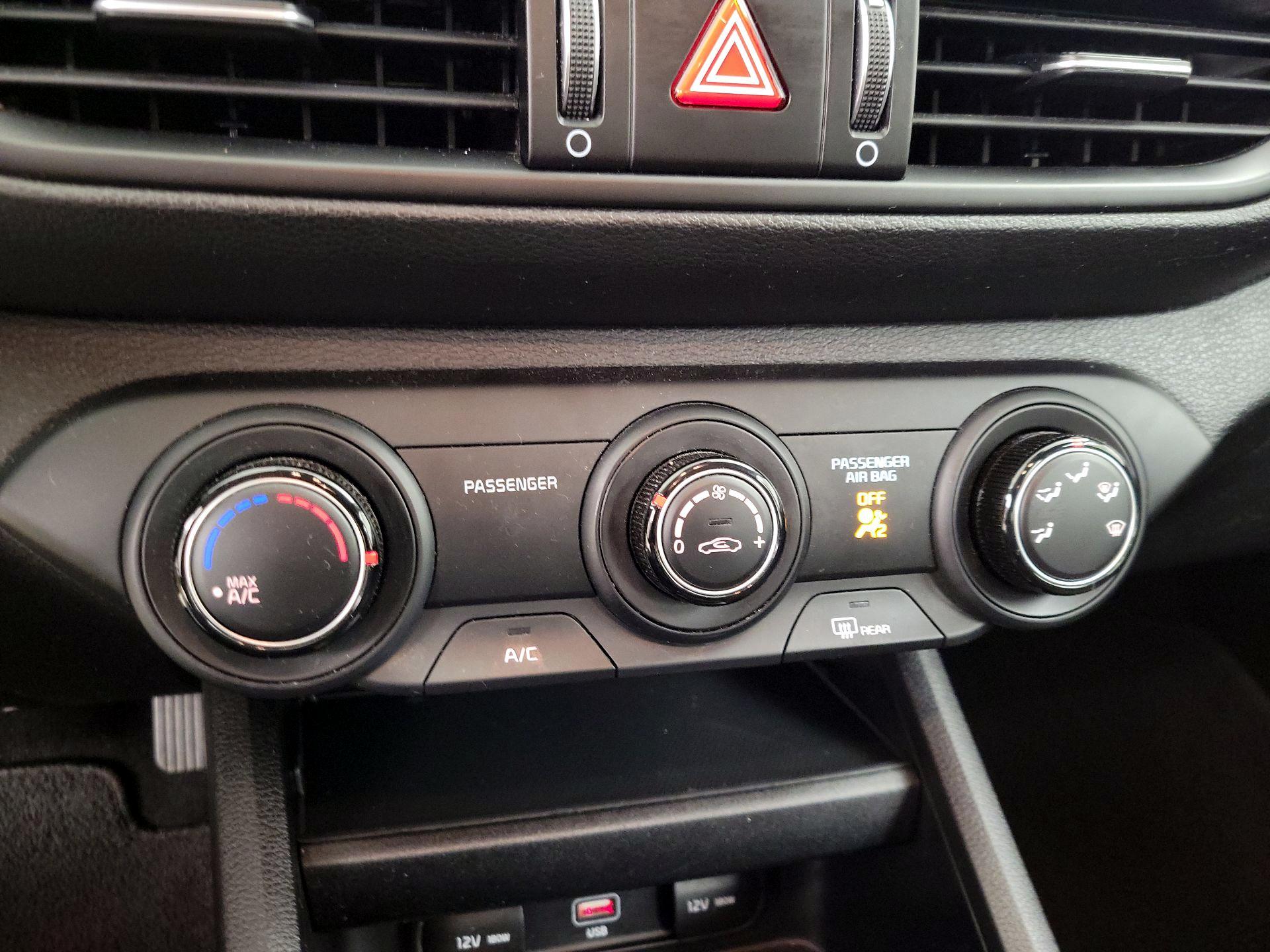 Thumbnail: 2023 Kia Forte - 16