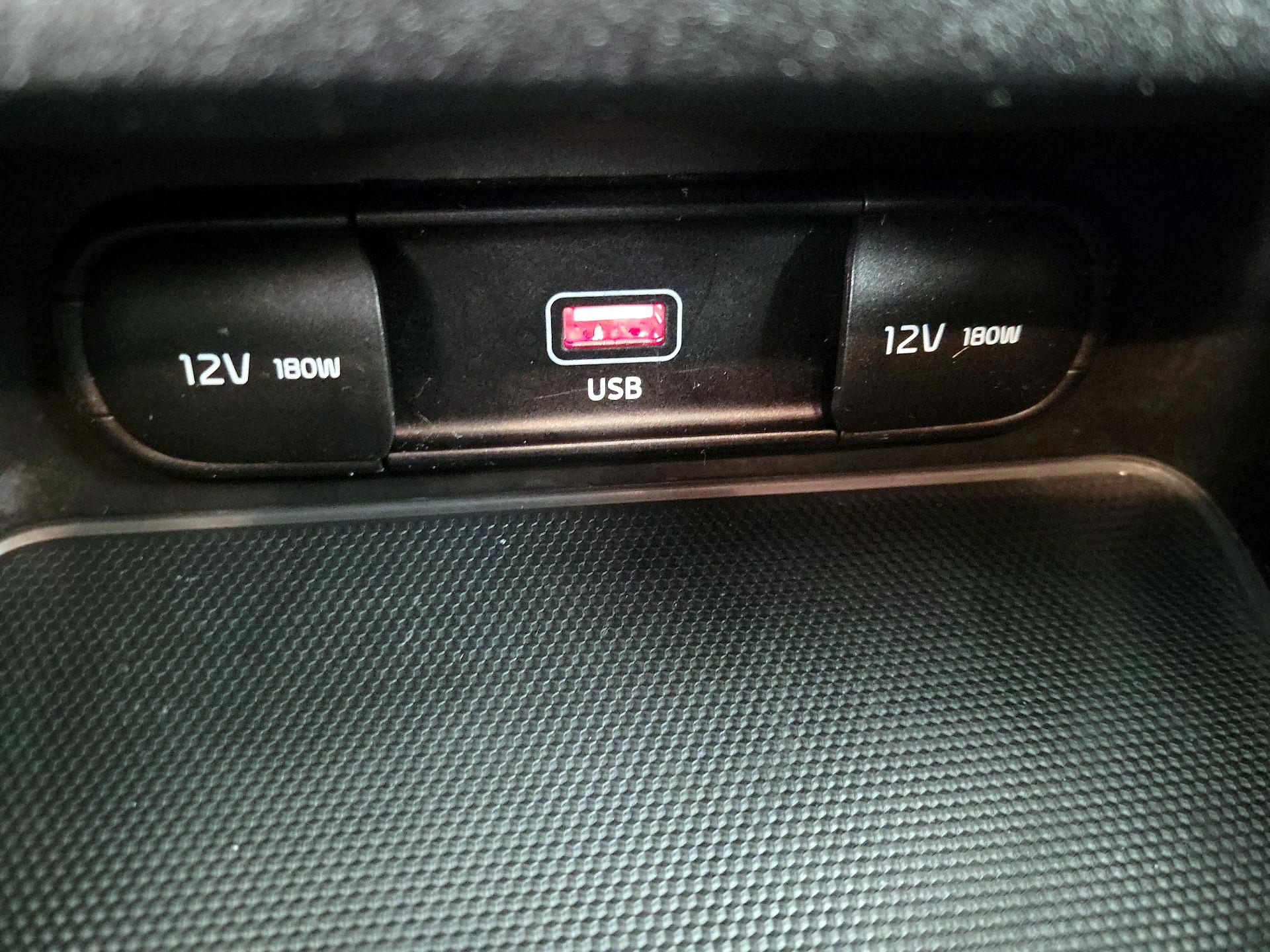 Thumbnail: 2023 Kia Forte - 18