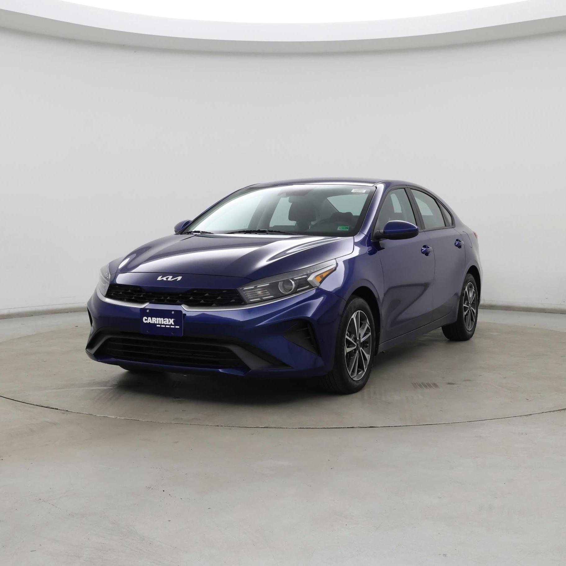 Thumbnail: 2023 Kia Forte - 4