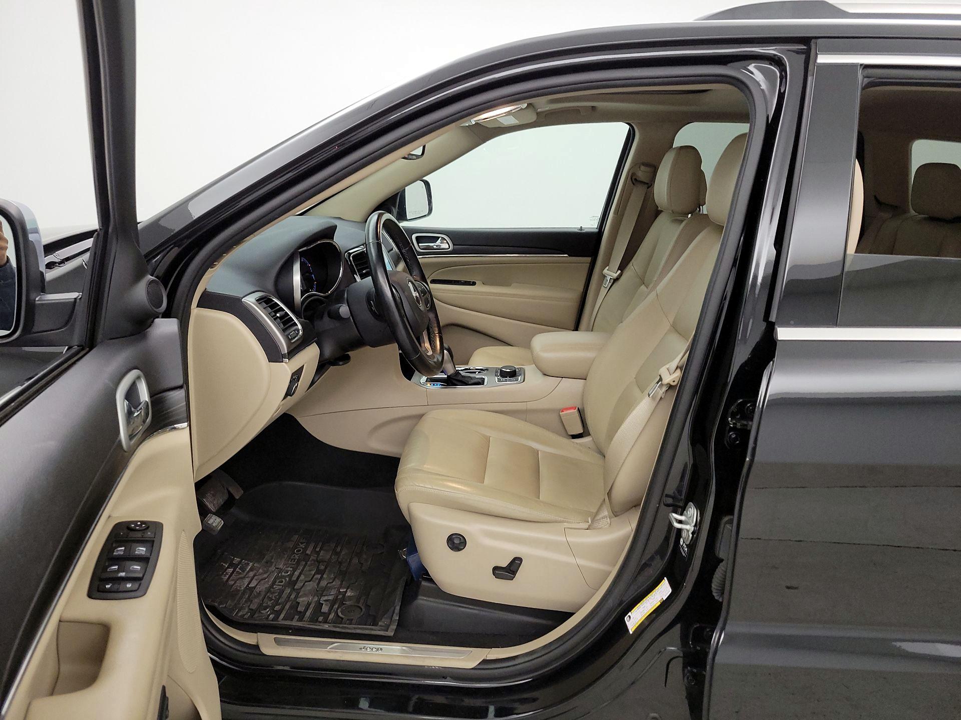 Thumbnail: 2021 Jeep Grand Cherokee - 11