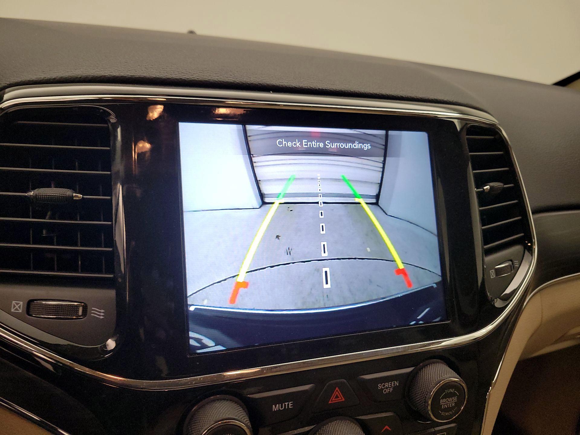 Thumbnail: 2021 Jeep Grand Cherokee - 15