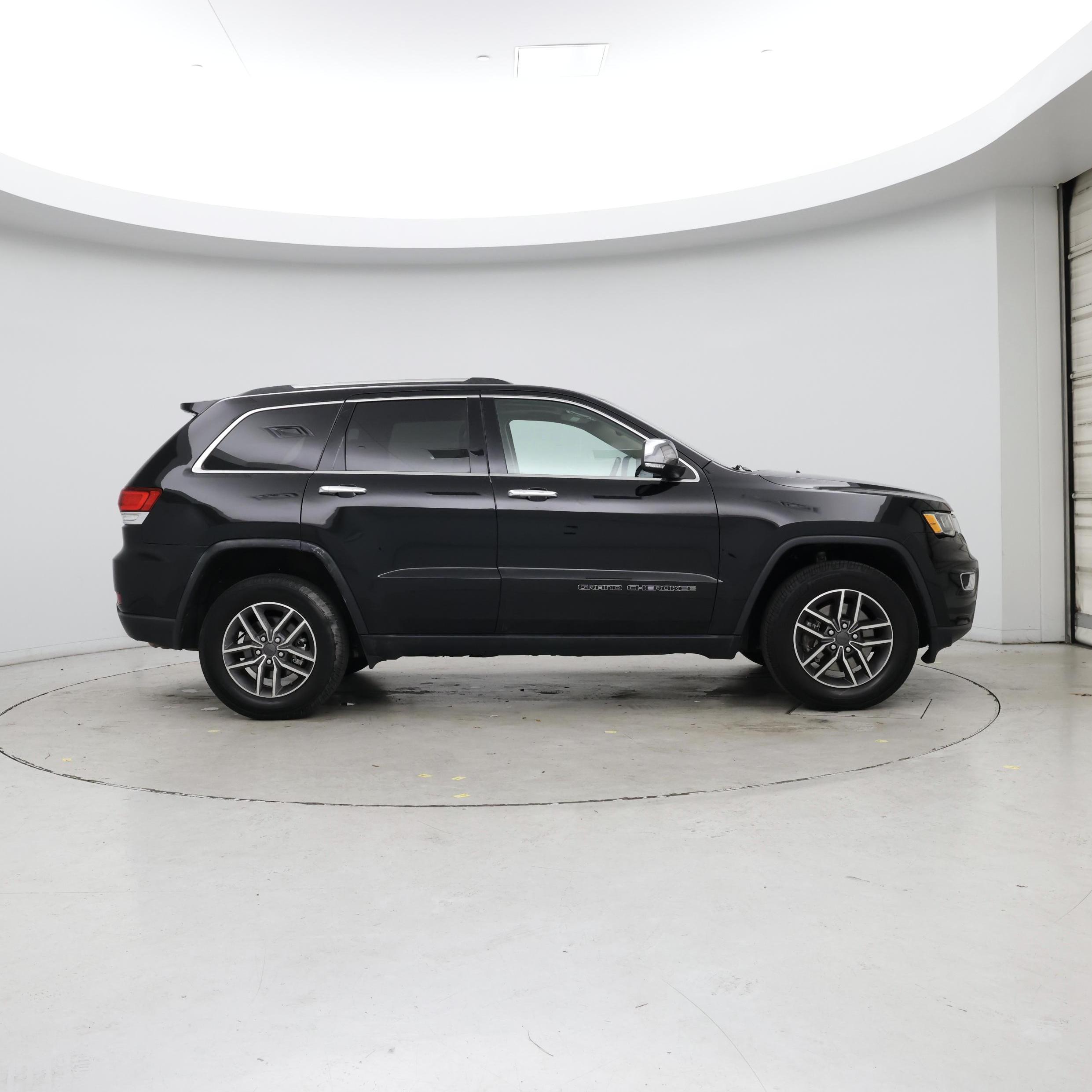 Thumbnail: 2021 Jeep Grand Cherokee - 7