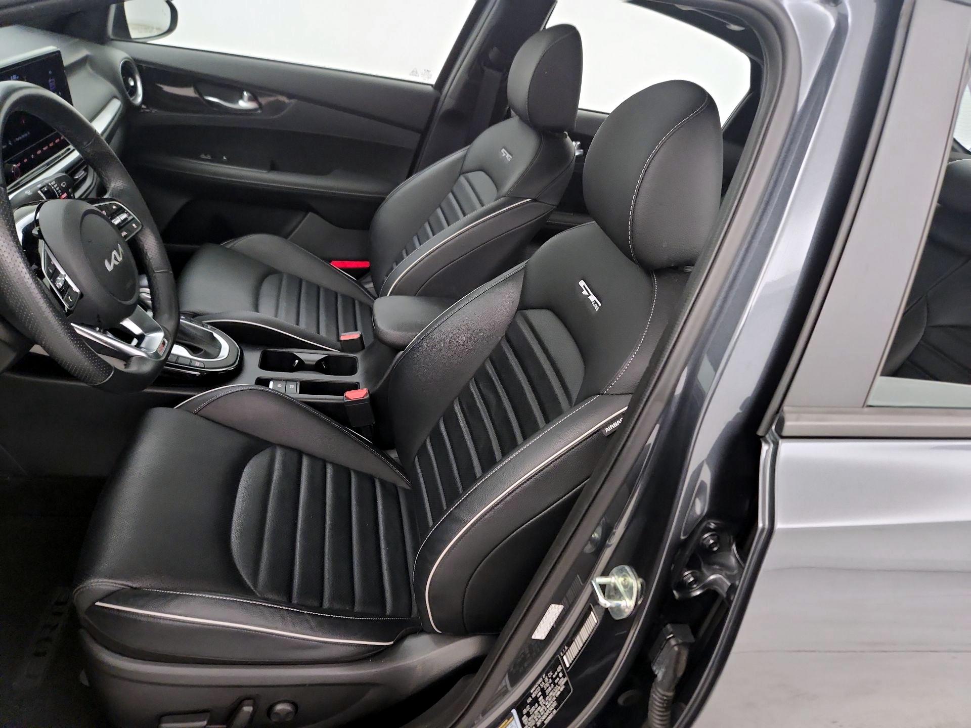 Thumbnail: 2023 Kia Forte - 11