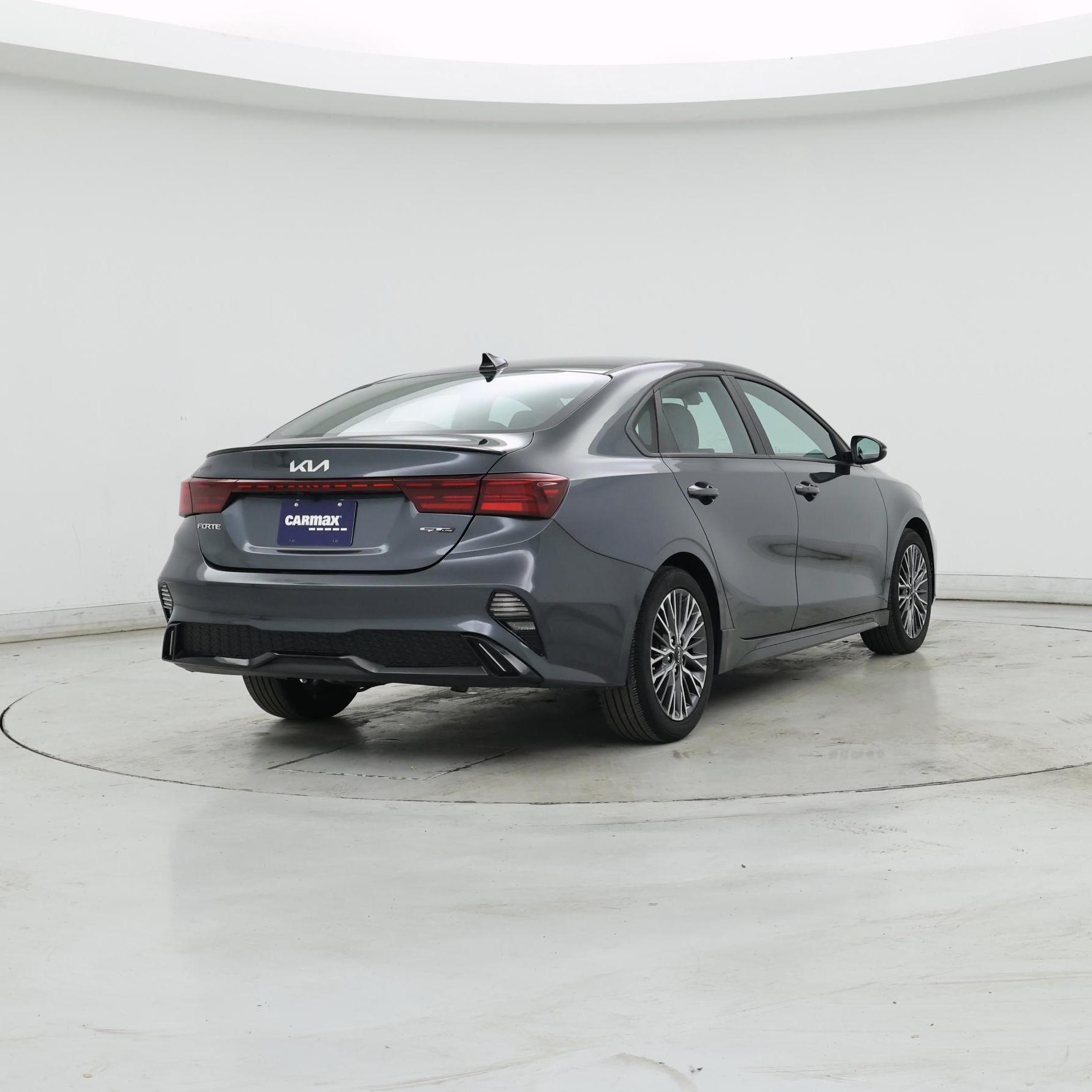 Thumbnail: 2023 Kia Forte - 8