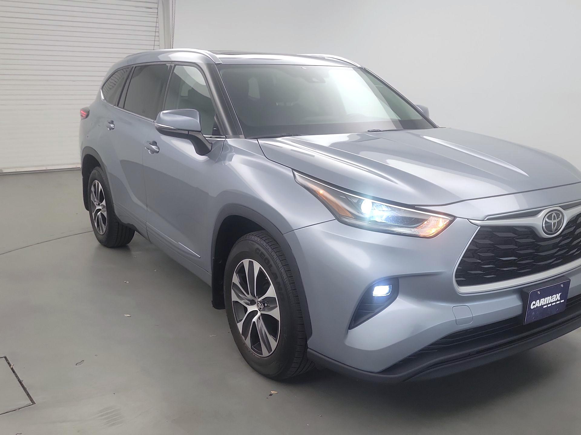 Thumbnail: 2021 Toyota Highlander - 1