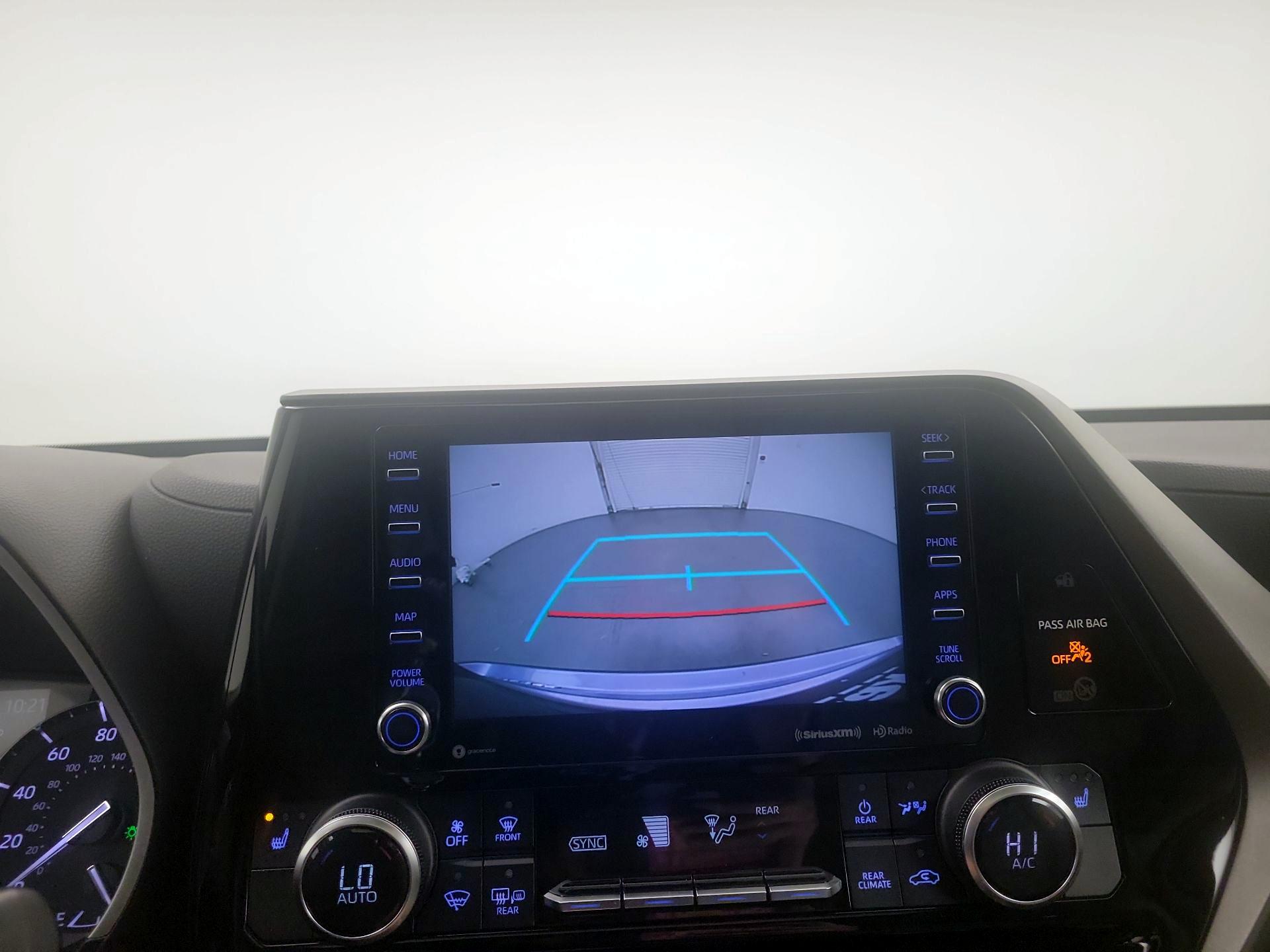 Thumbnail: 2021 Toyota Highlander - 12