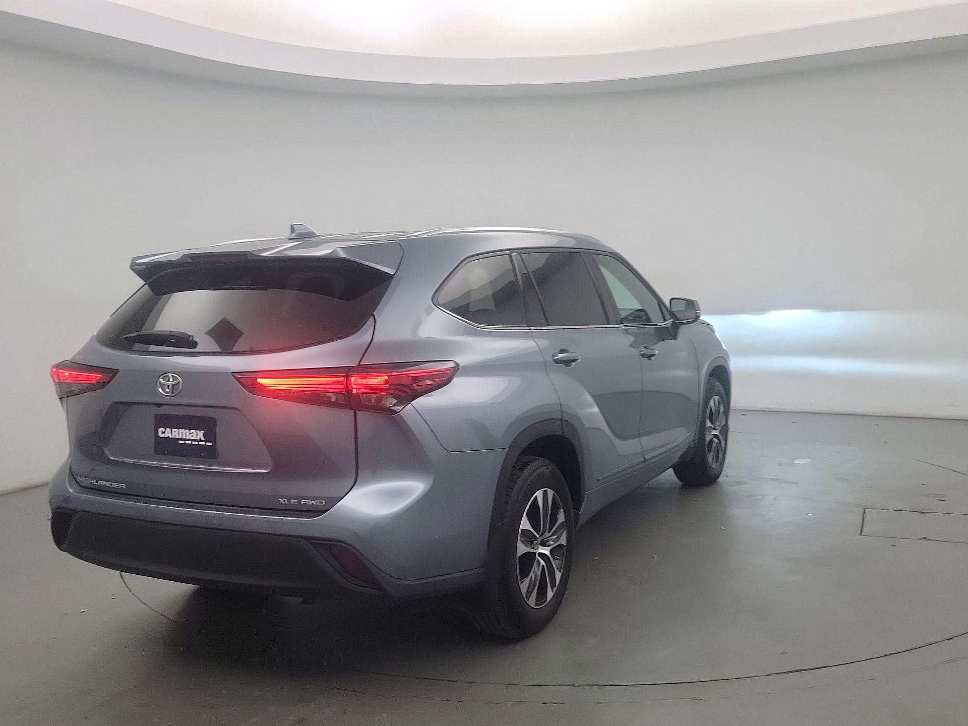 Thumbnail: 2021 Toyota Highlander - 5