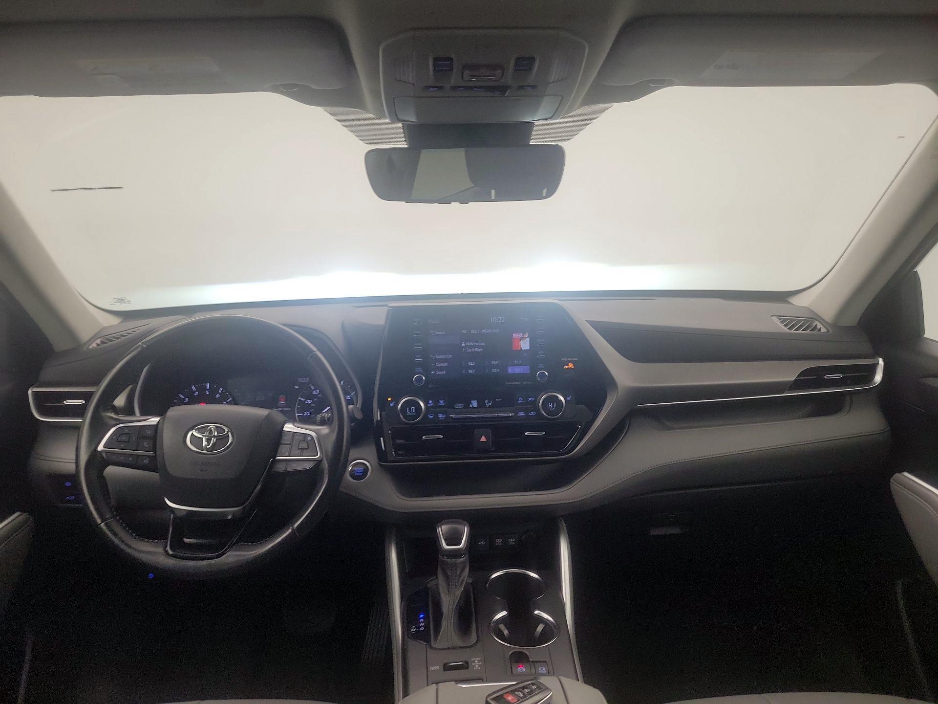 Thumbnail: 2021 Toyota Highlander - 8