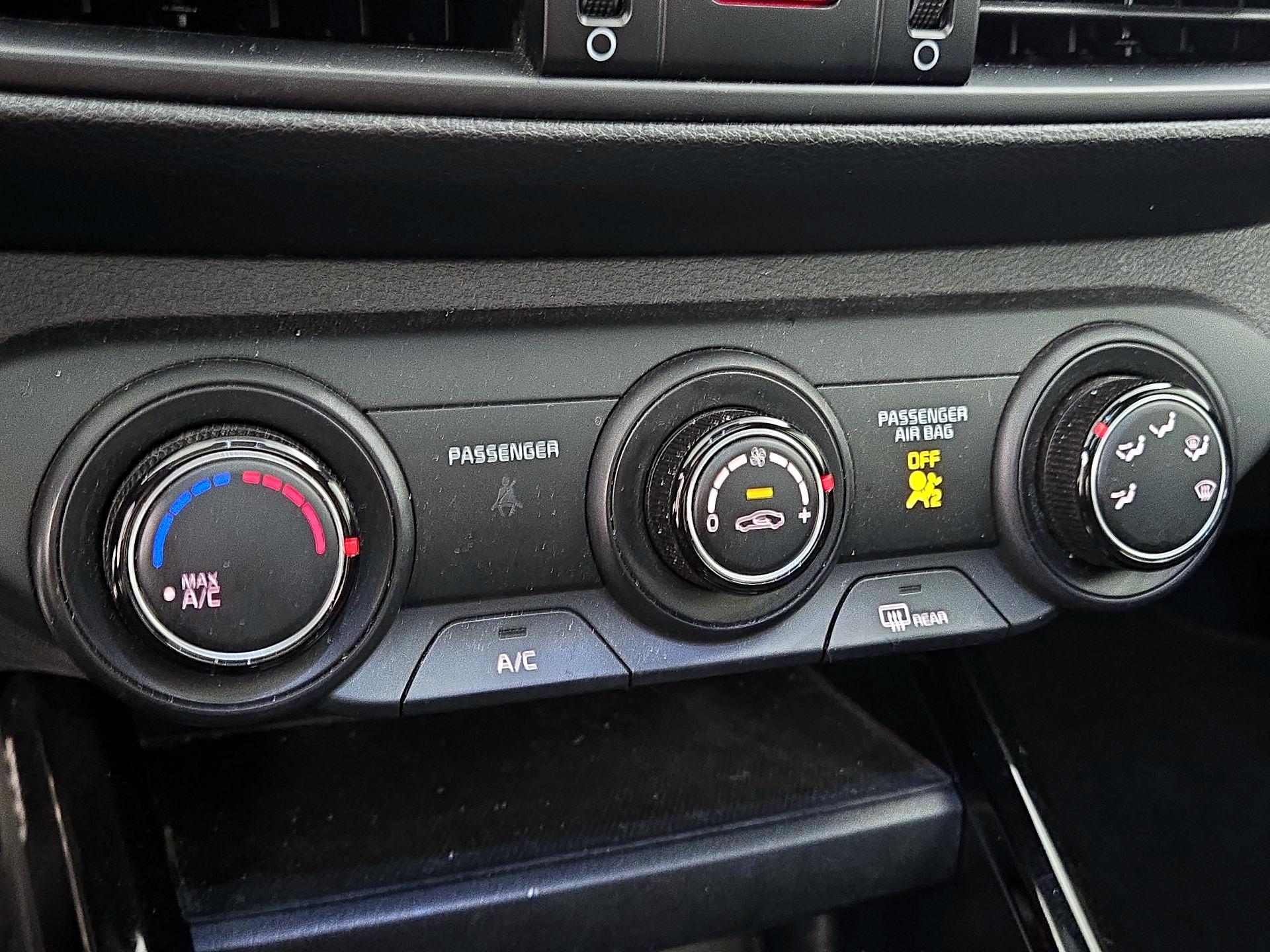 Thumbnail: 2021 Kia Forte - 16