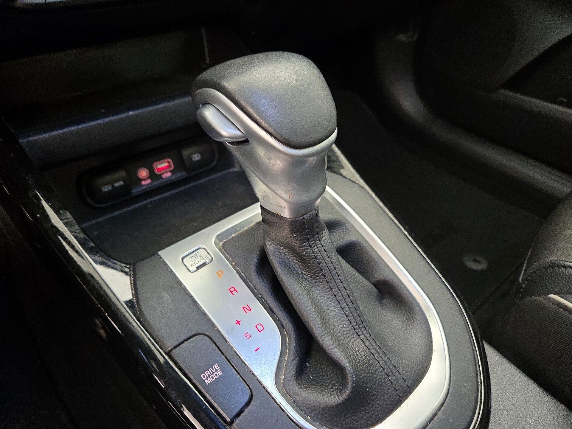 Thumbnail: 2021 Kia Forte - 17