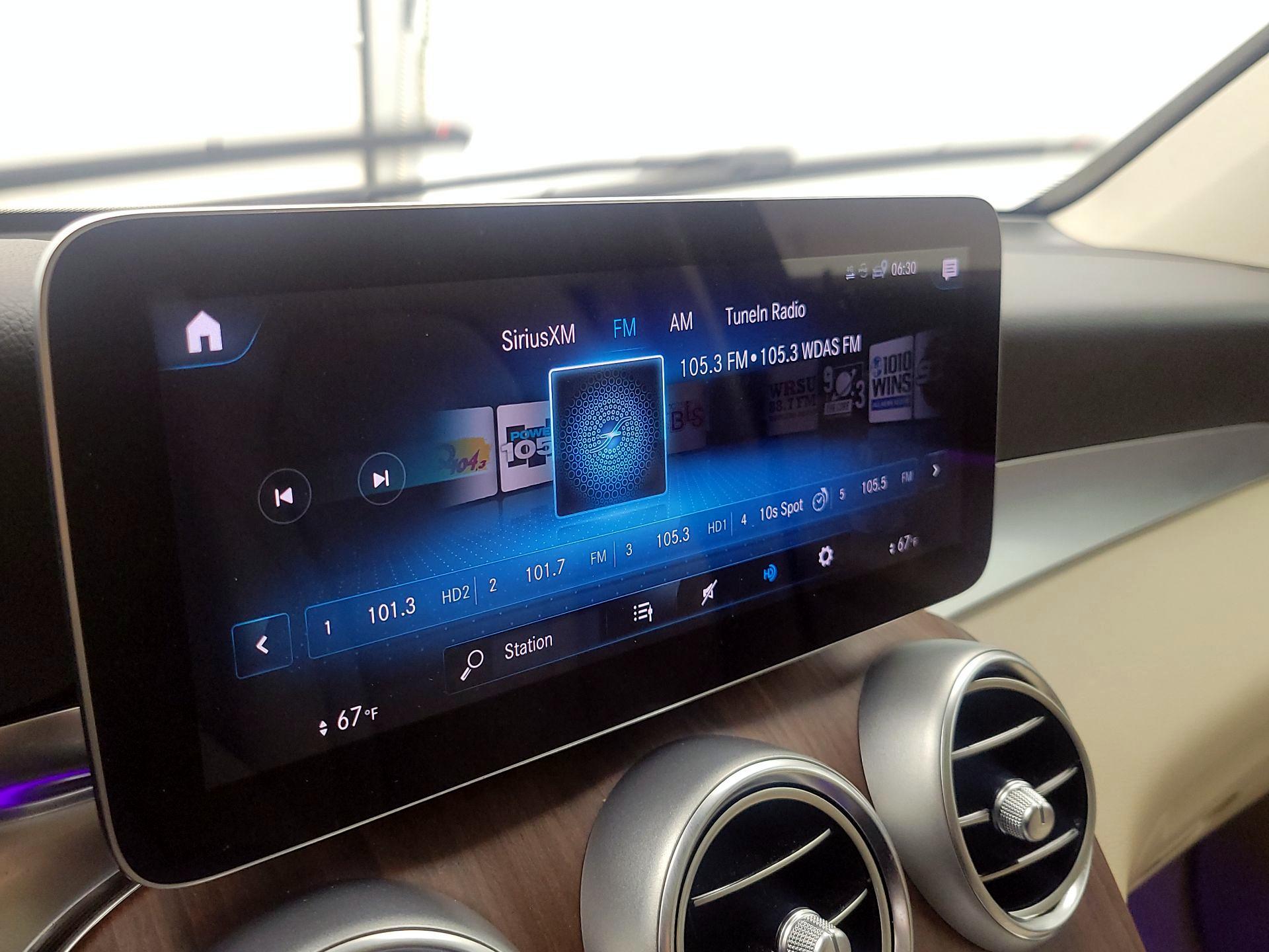 Thumbnail: 2022 Mercedes-Benz GLC - 16