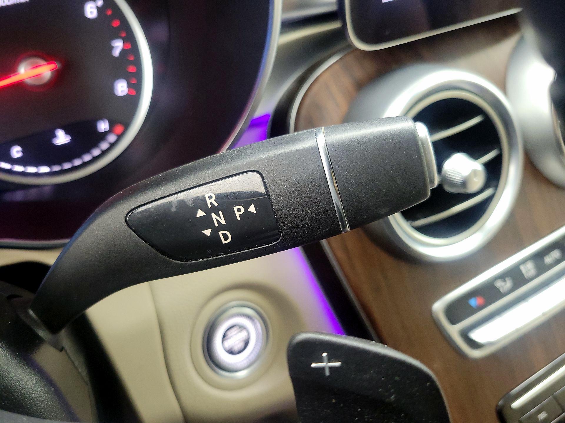 Thumbnail: 2022 Mercedes-Benz GLC - 18