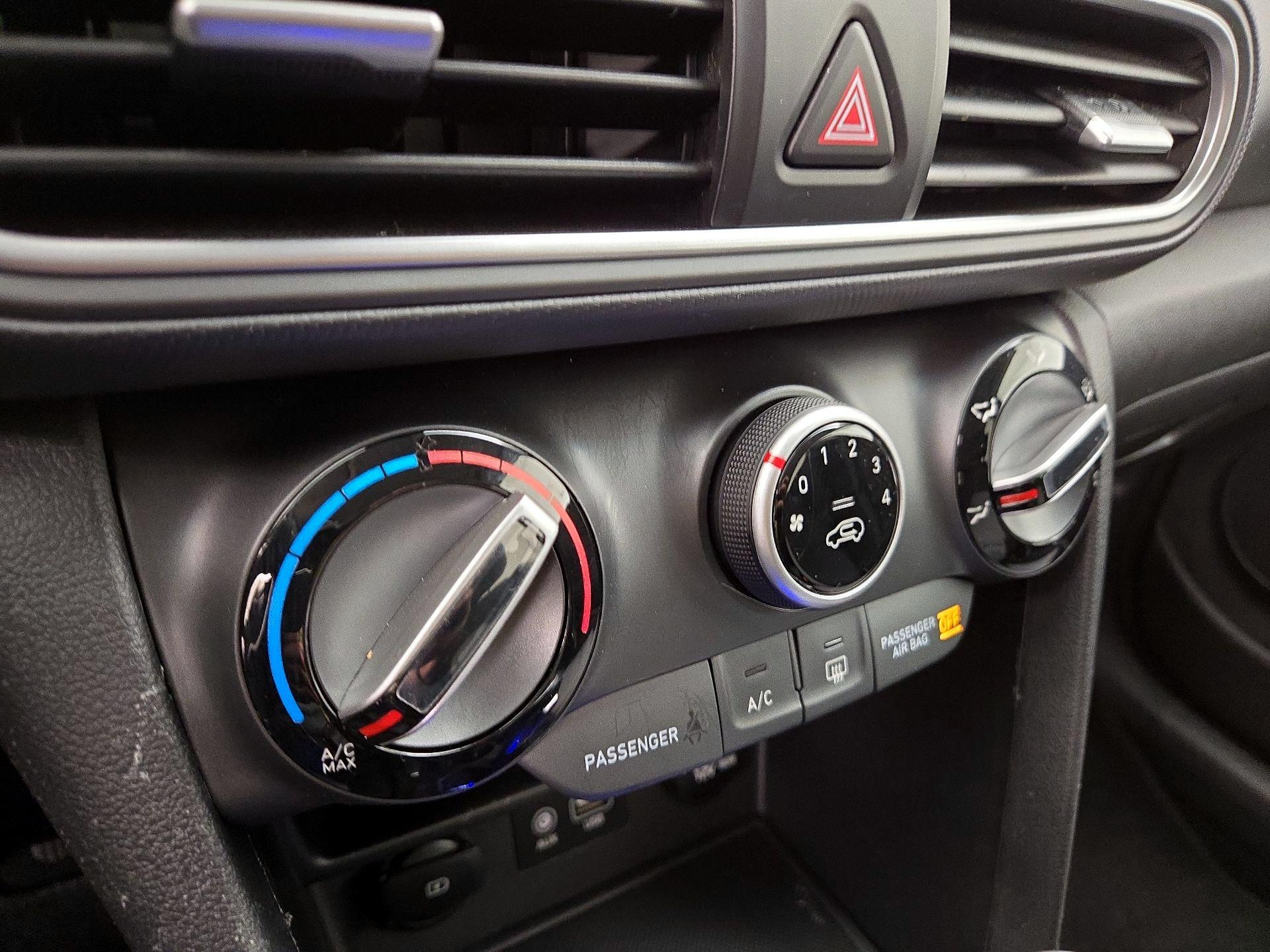 Thumbnail: 2020 Hyundai Kona - 16