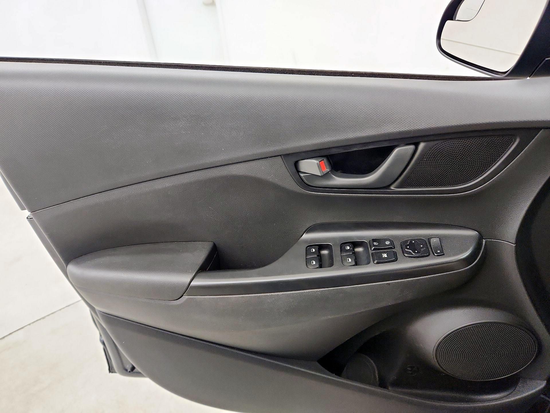 Thumbnail: 2020 Hyundai Kona - 13