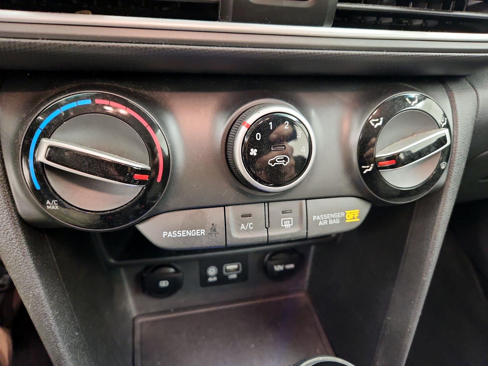 Thumbnail: 2020 Hyundai Kona - 16