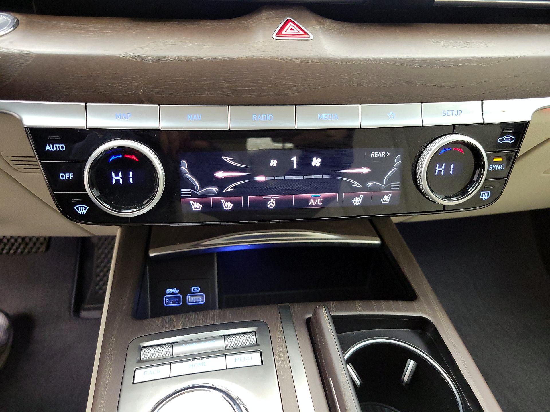 Thumbnail: 2023 Genesis G80 - 17