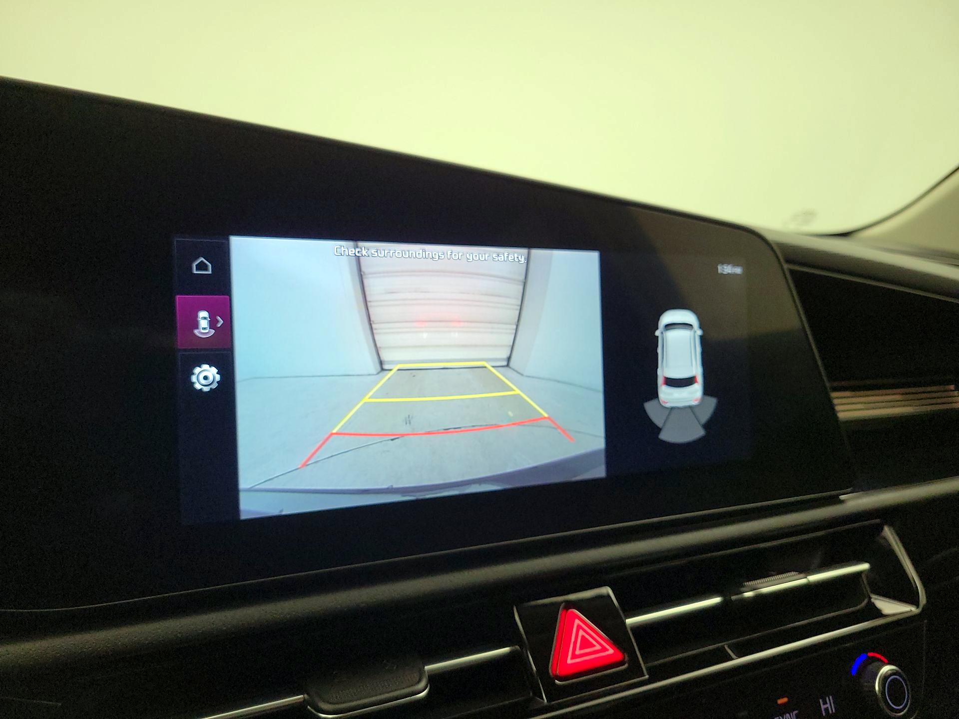 Thumbnail: 2023 Kia Niro - 14