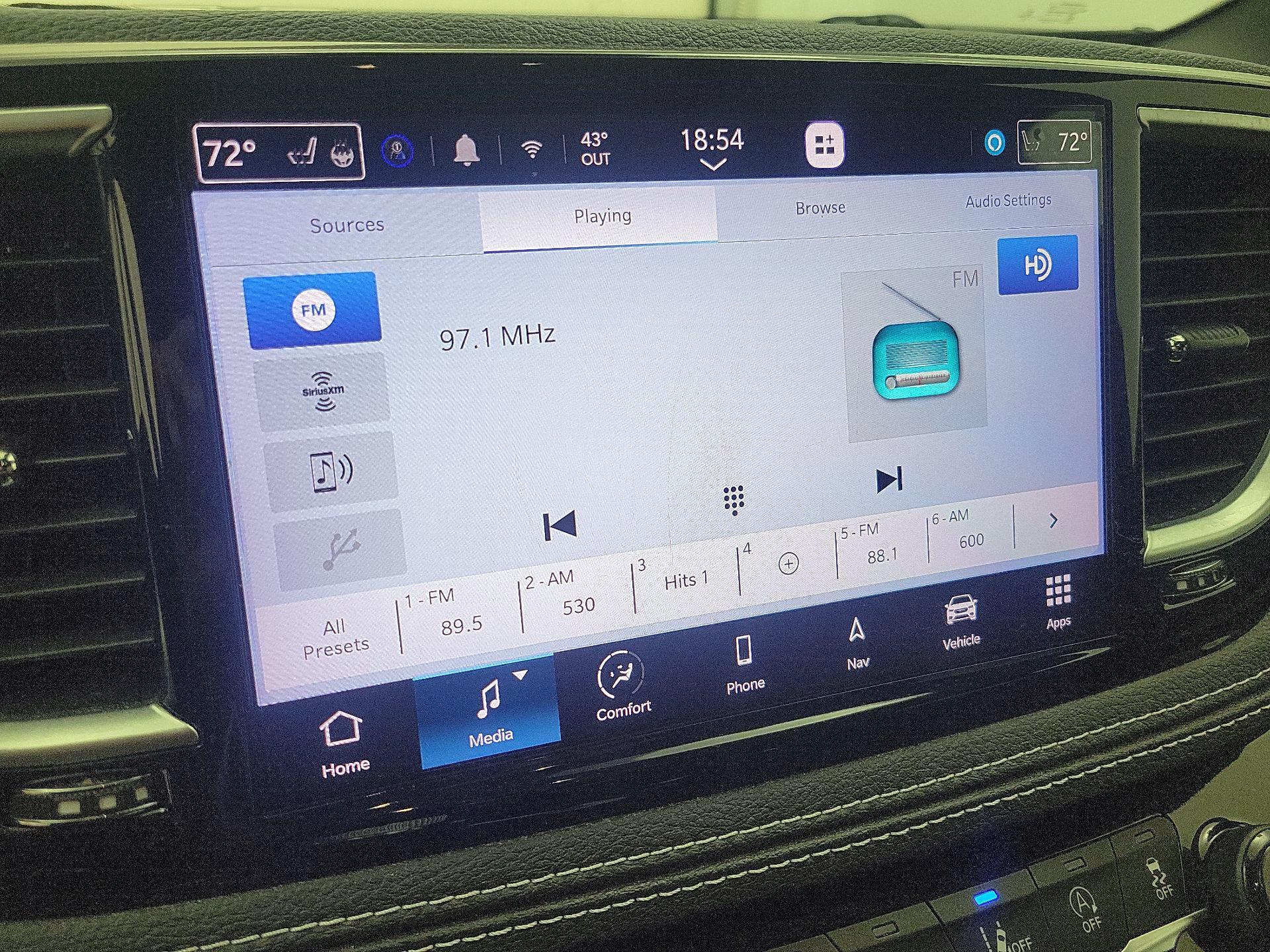 Thumbnail: 2022 Chrysler Pacifica - 16