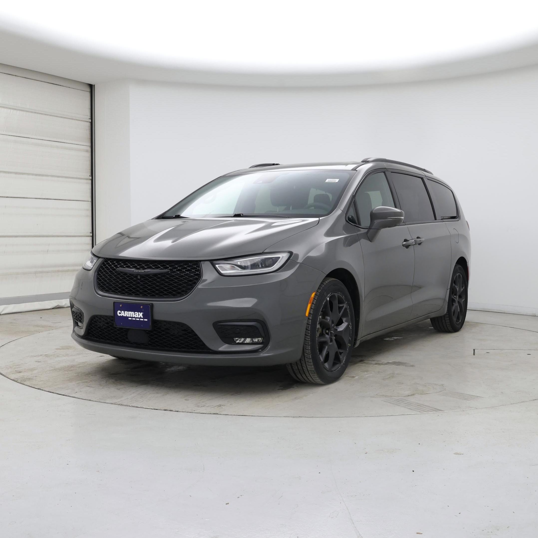 Thumbnail: 2022 Chrysler Pacifica - 4