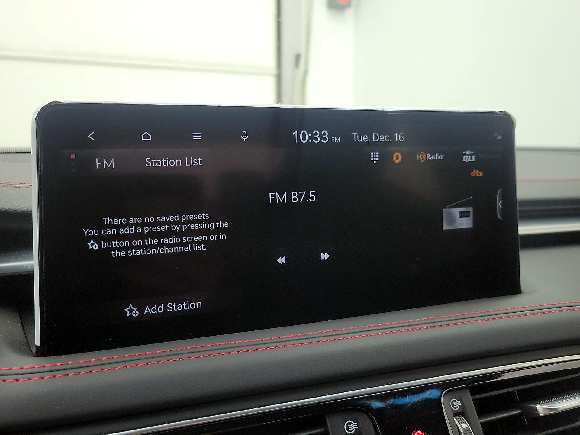 Thumbnail: 2023 Genesis G70 - 16