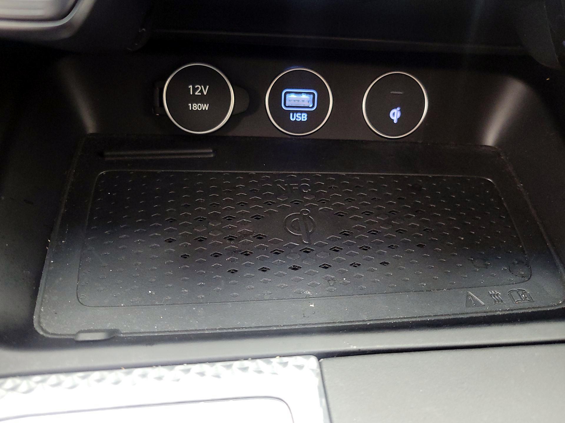 Thumbnail: 2023 Genesis G70 - 19