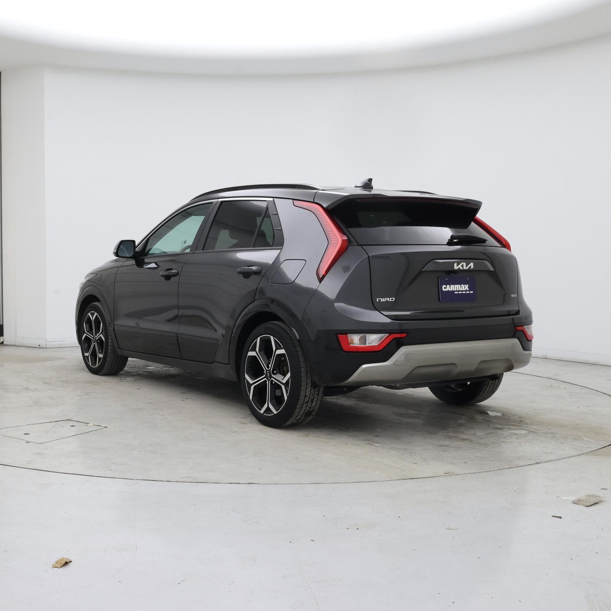 Thumbnail: 2023 Kia Niro - 2