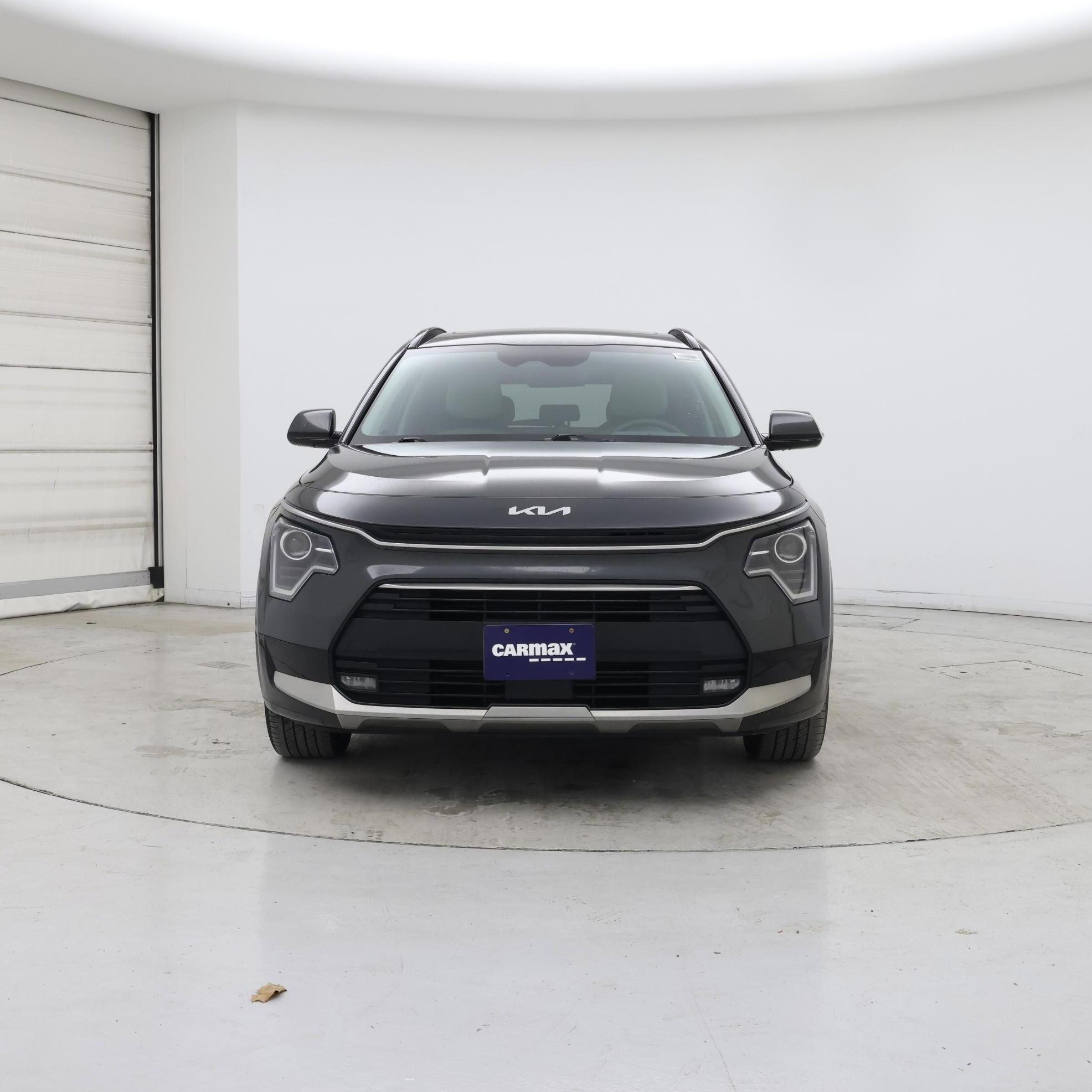 Thumbnail: 2023 Kia Niro - 5