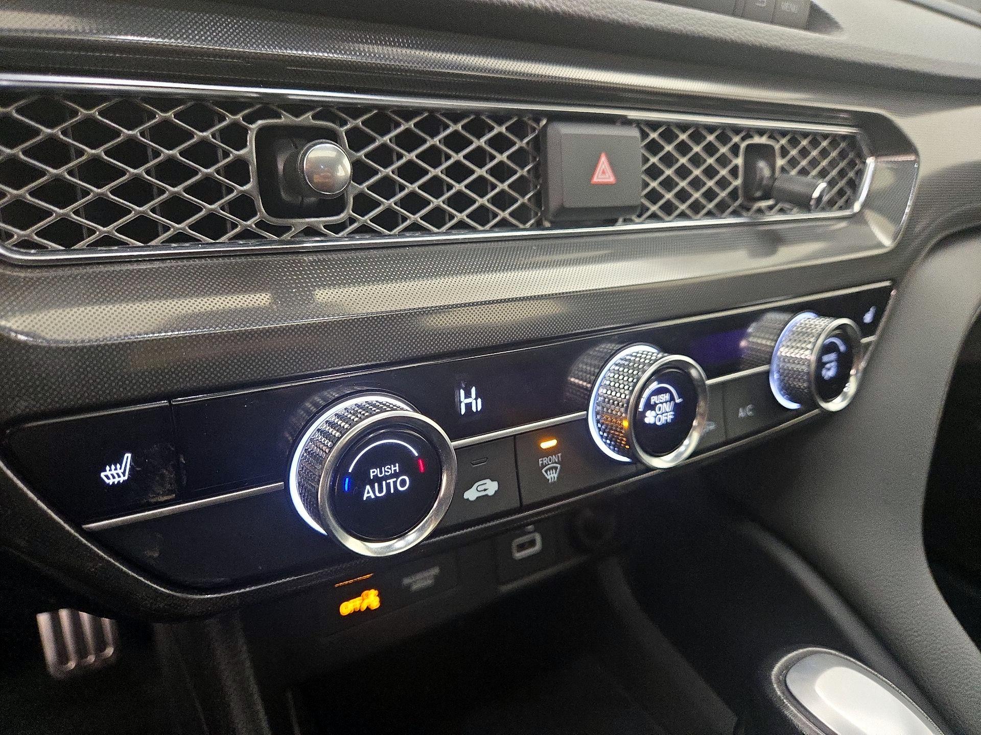 Thumbnail: 2023 Acura Integra - 16