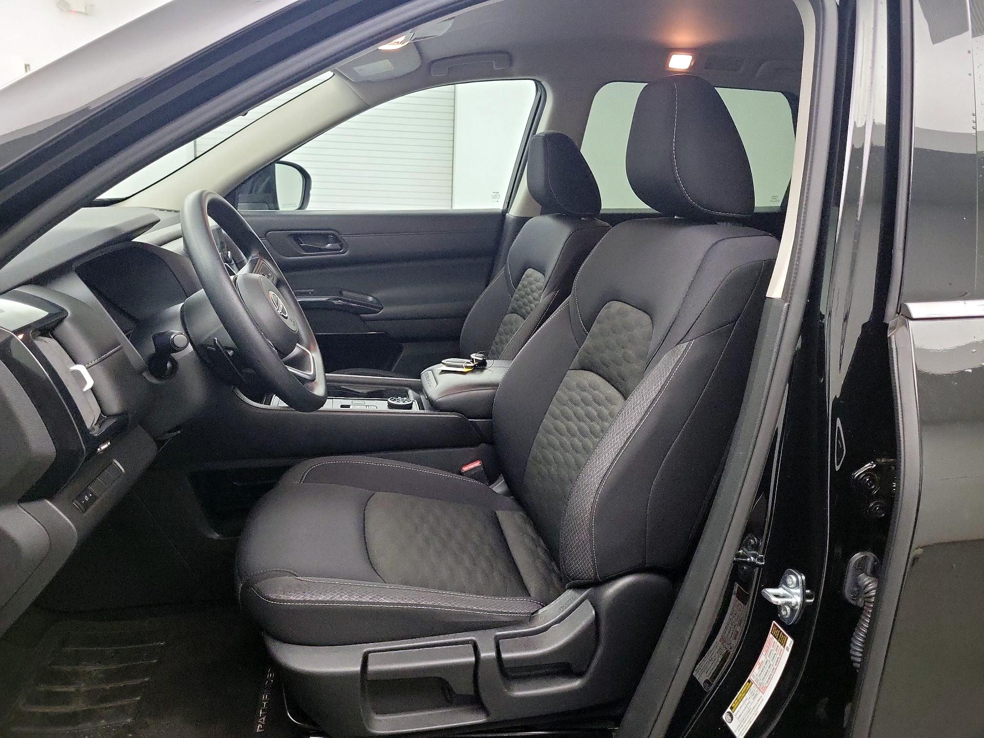 Thumbnail: 2024 Nissan Pathfinder - 9