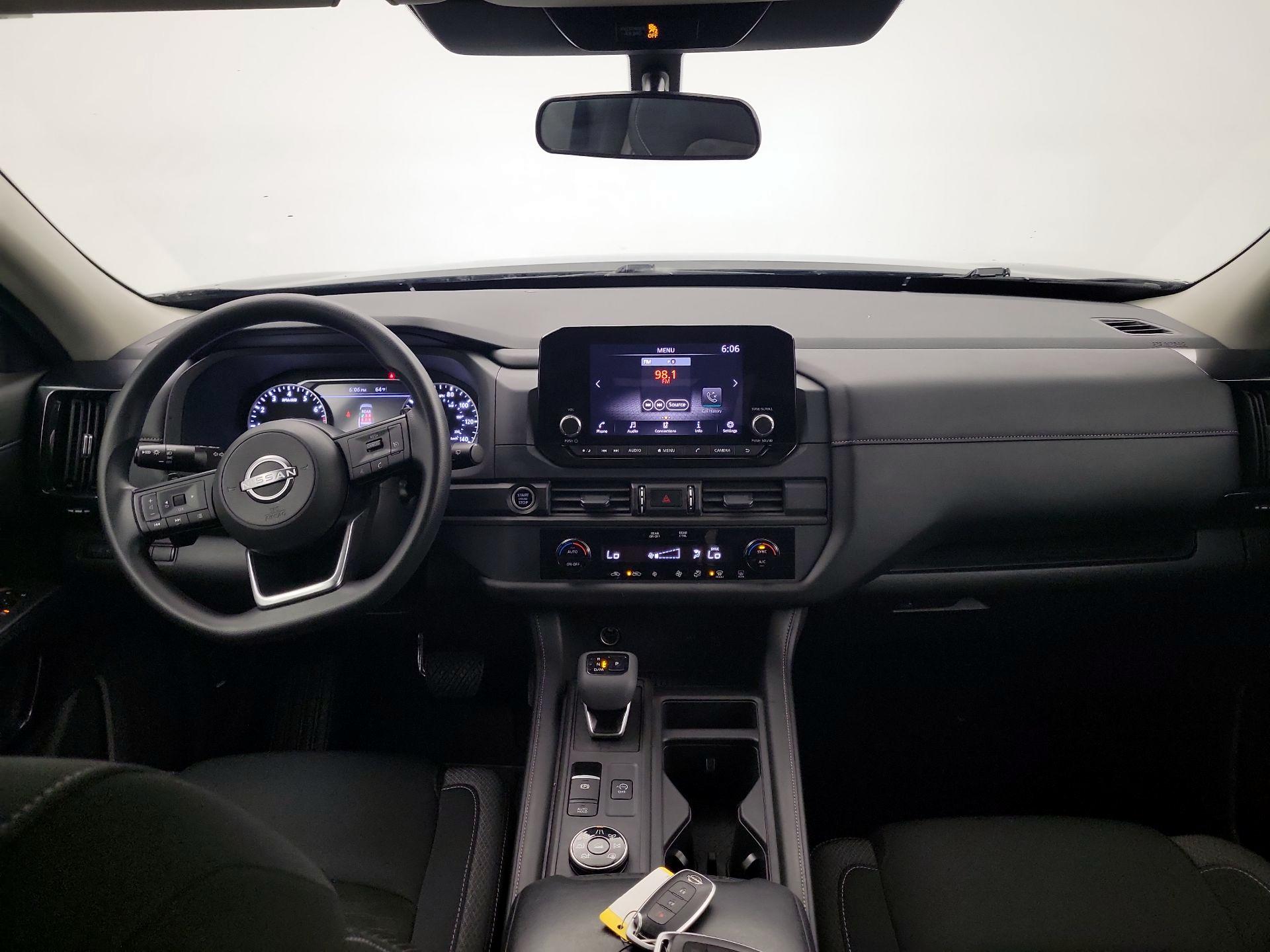 Thumbnail: 2024 Nissan Pathfinder - 8