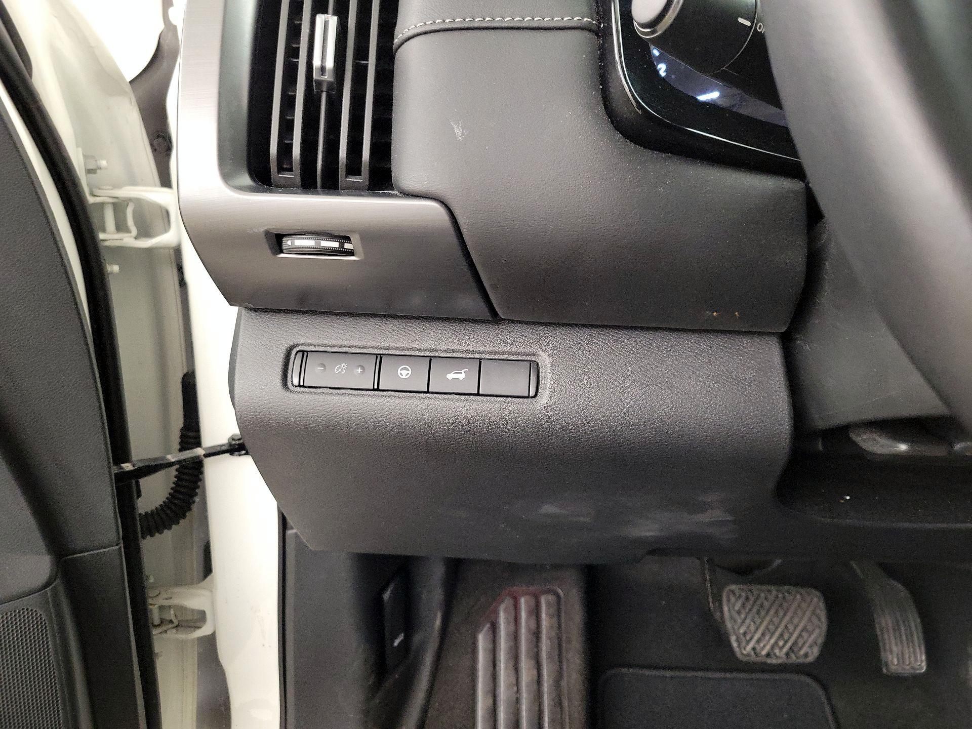 Thumbnail: 2023 Nissan Pathfinder - 13