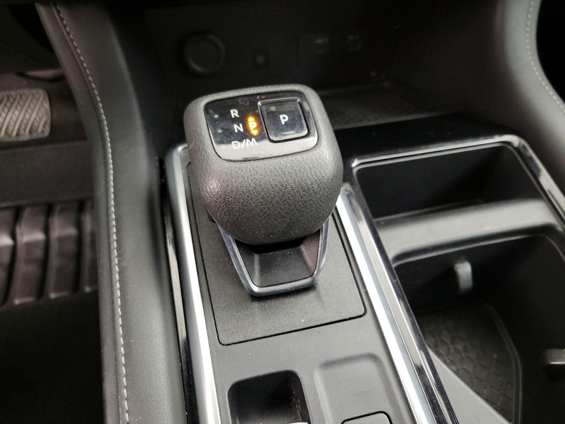 Thumbnail: 2023 Nissan Pathfinder - 18