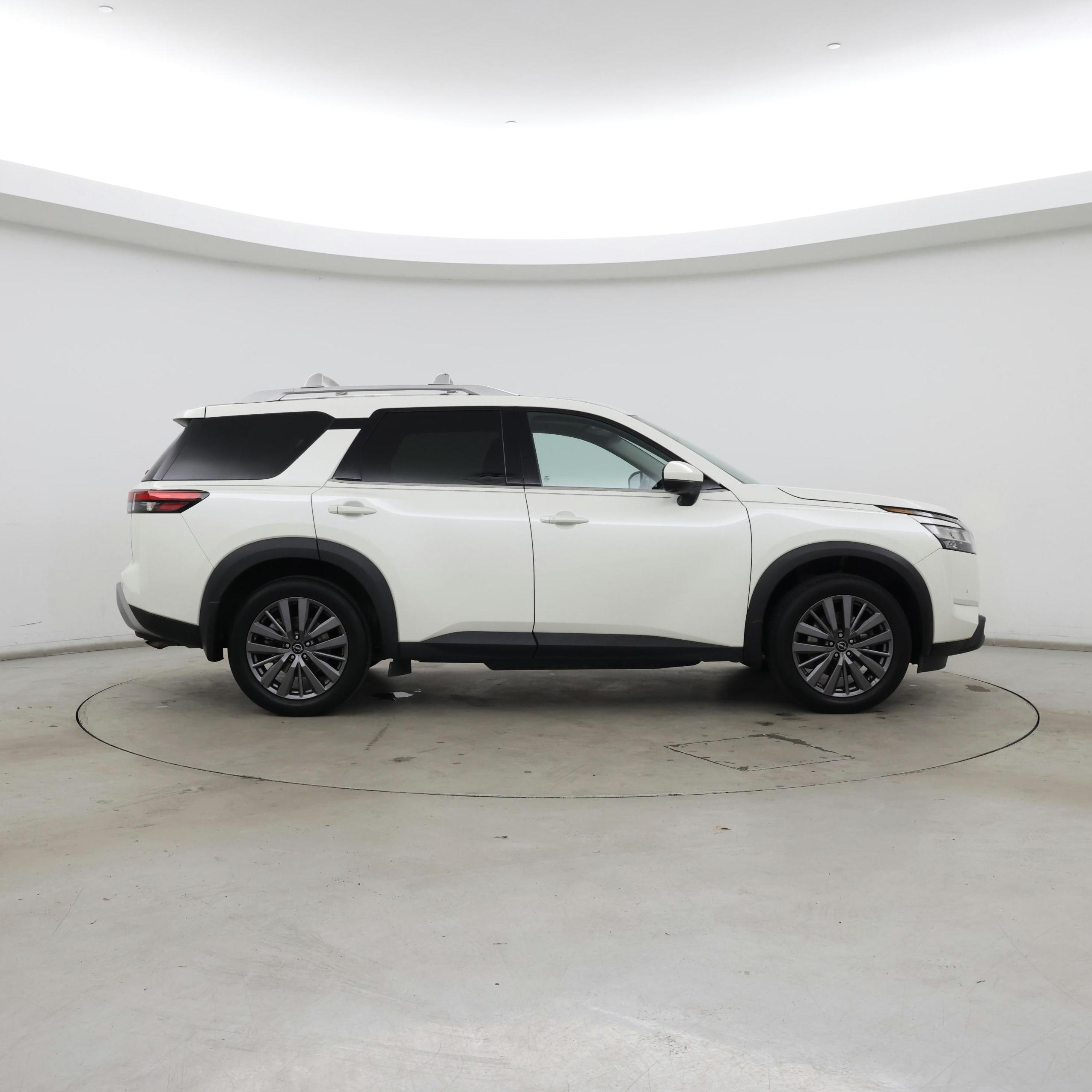 Thumbnail: 2023 Nissan Pathfinder - 7