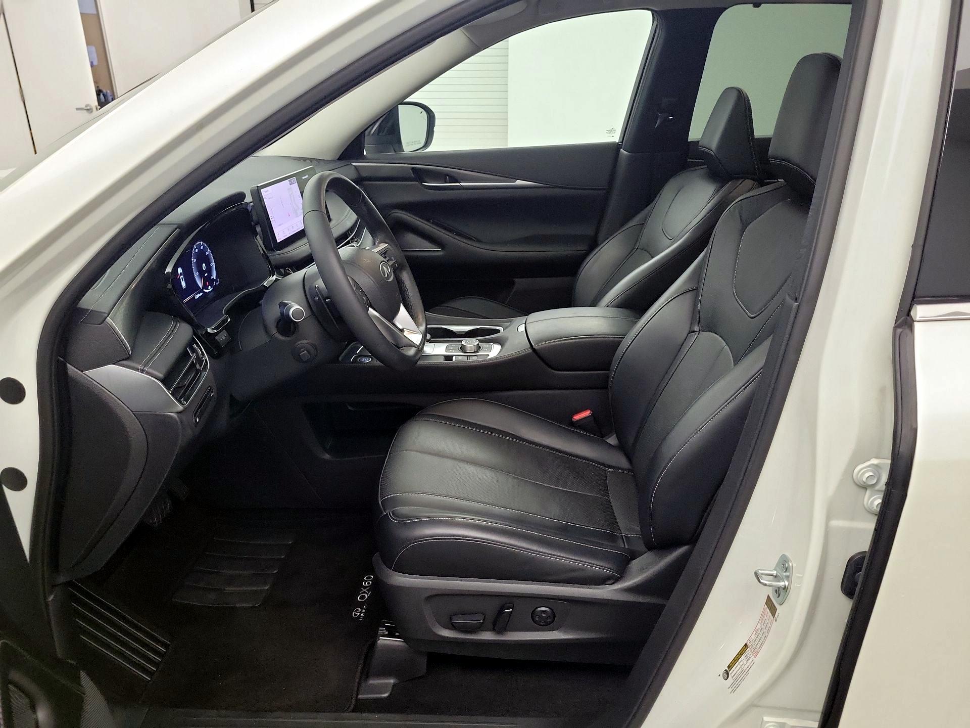 Thumbnail: 2023 INFINITI QX60 - 9