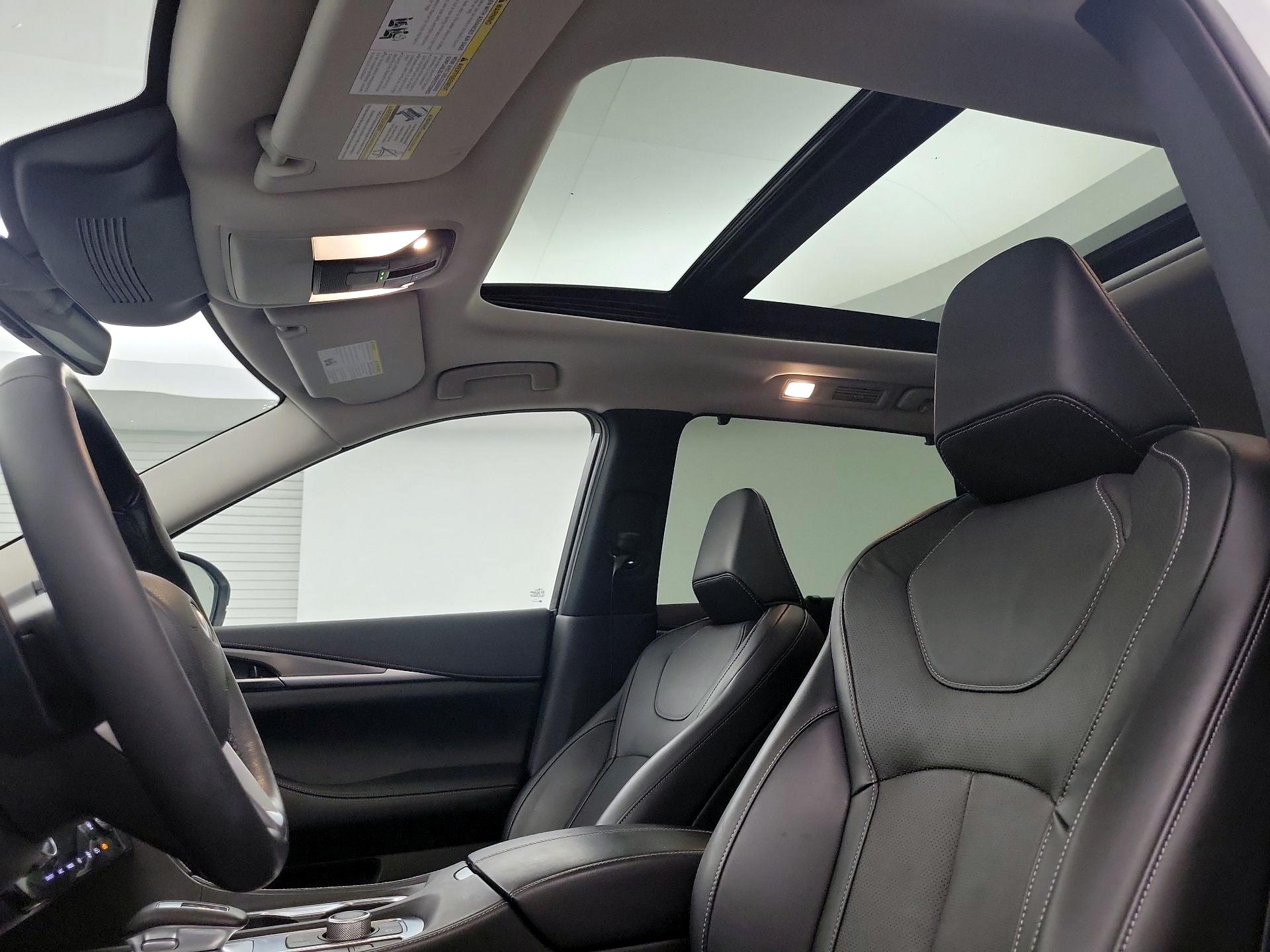 Thumbnail: 2023 INFINITI QX60 - 18