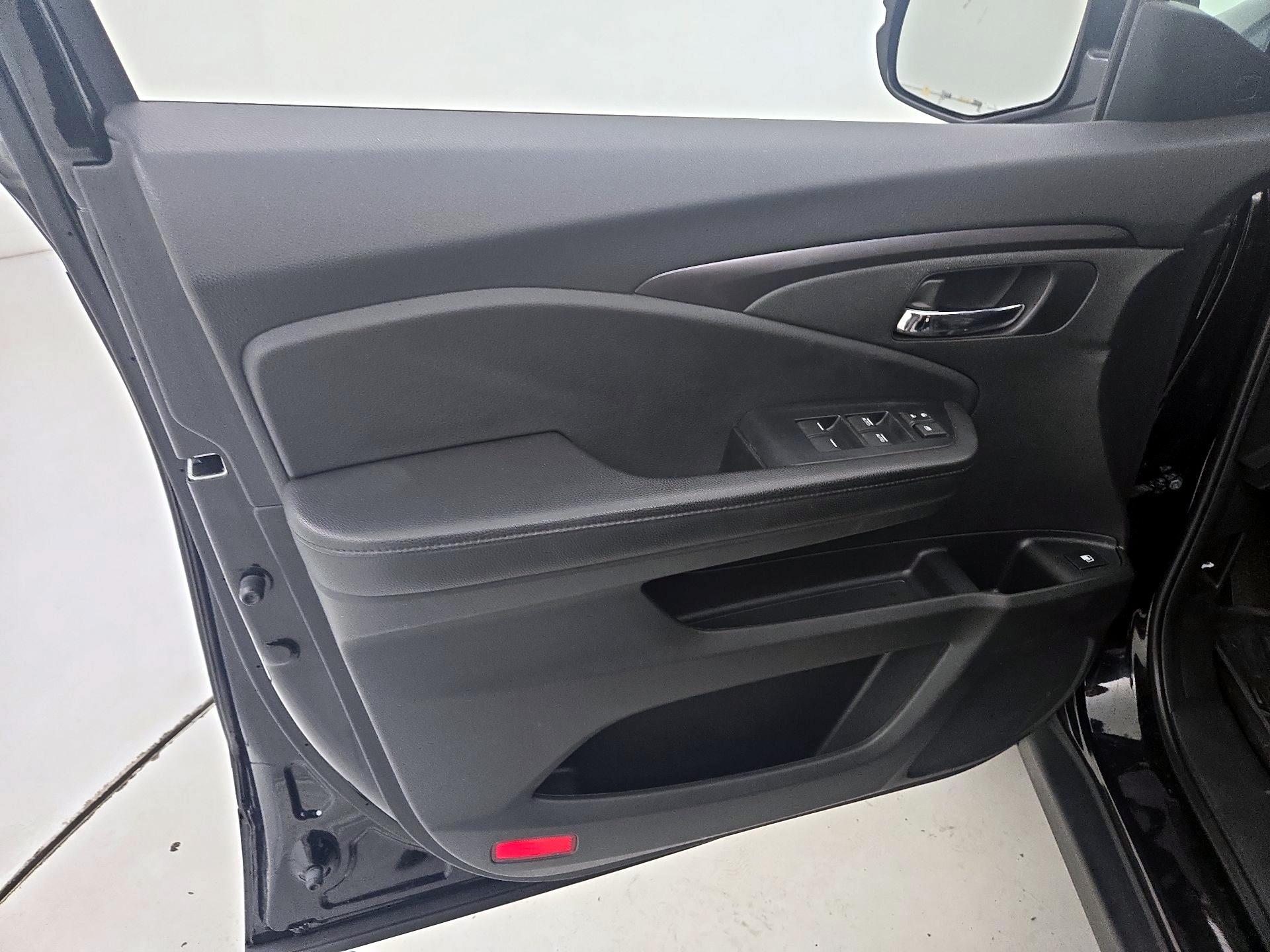 Thumbnail: 2022 Honda Pilot - 12