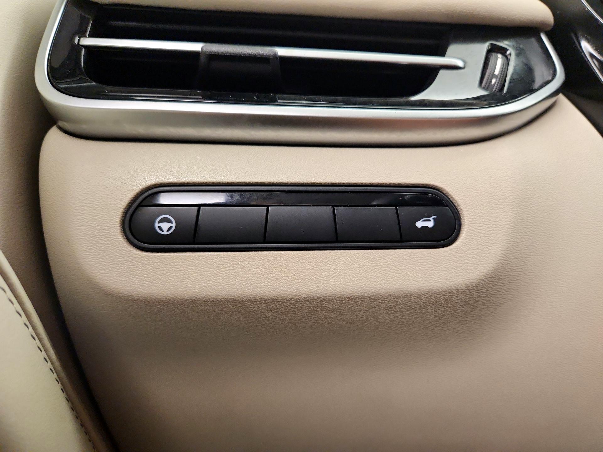 Thumbnail: 2023 INFINITI QX60 - 13