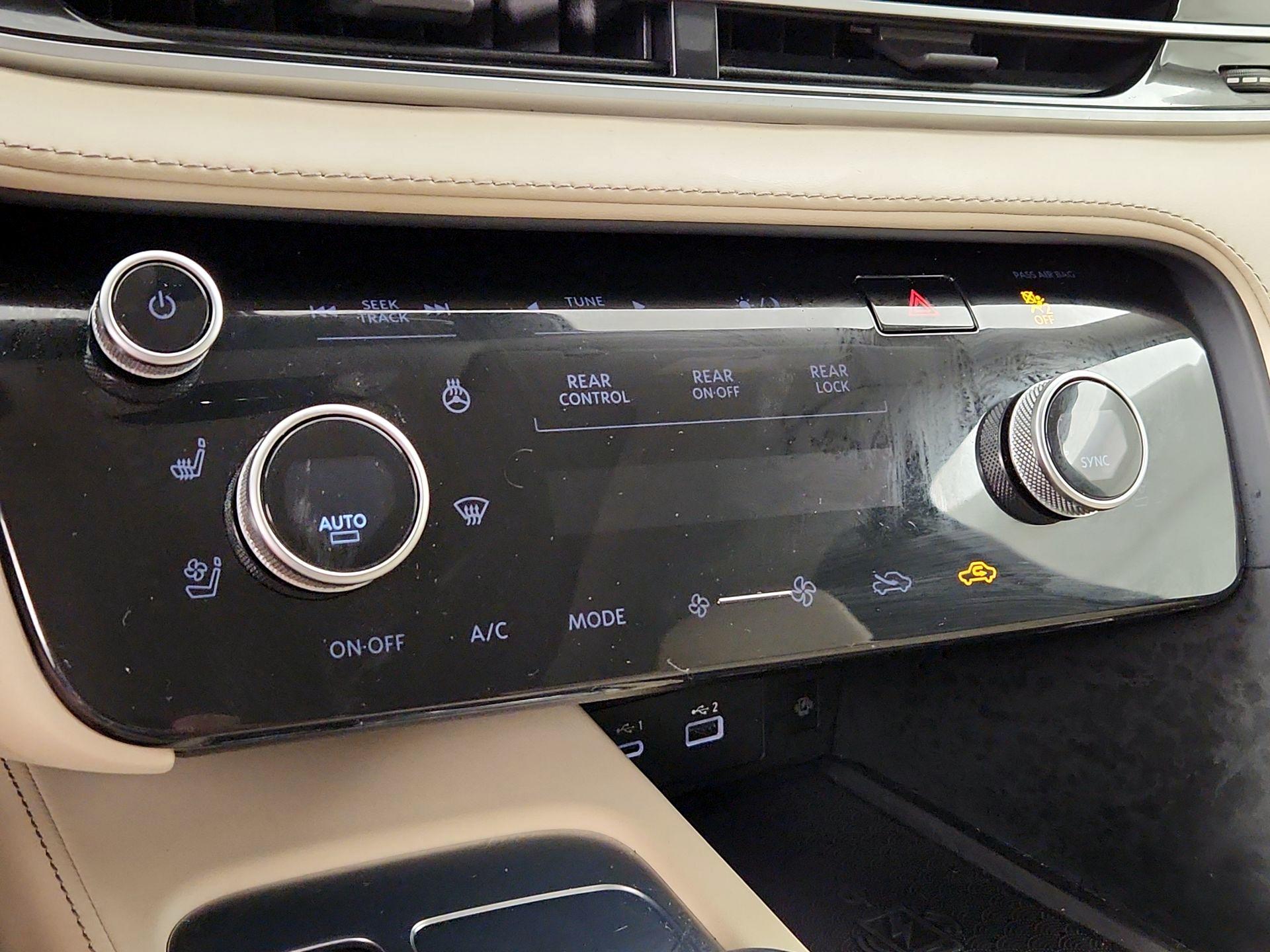 Thumbnail: 2023 INFINITI QX60 - 17