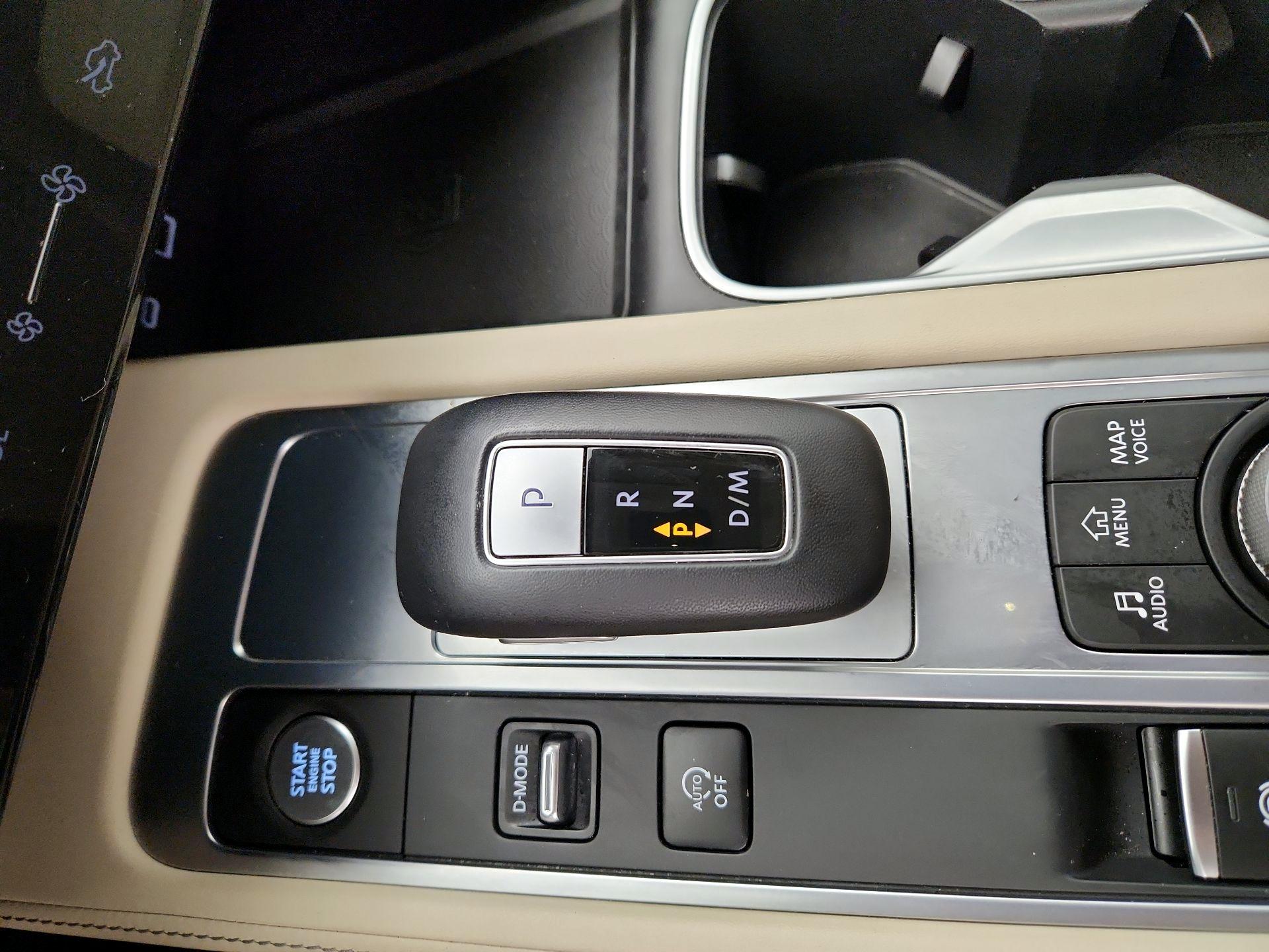 Thumbnail: 2023 INFINITI QX60 - 18